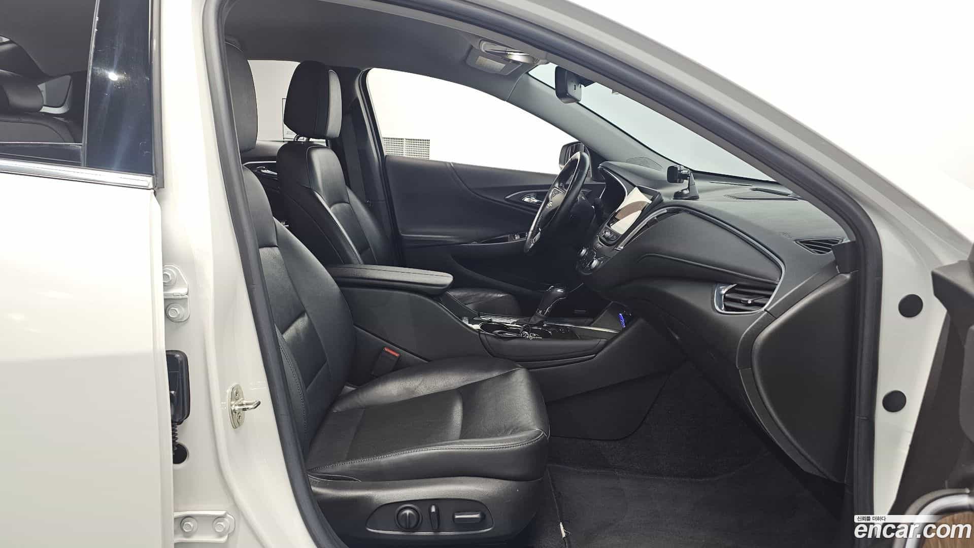 Malibu Chevrolet 2020.7-OPTION-015