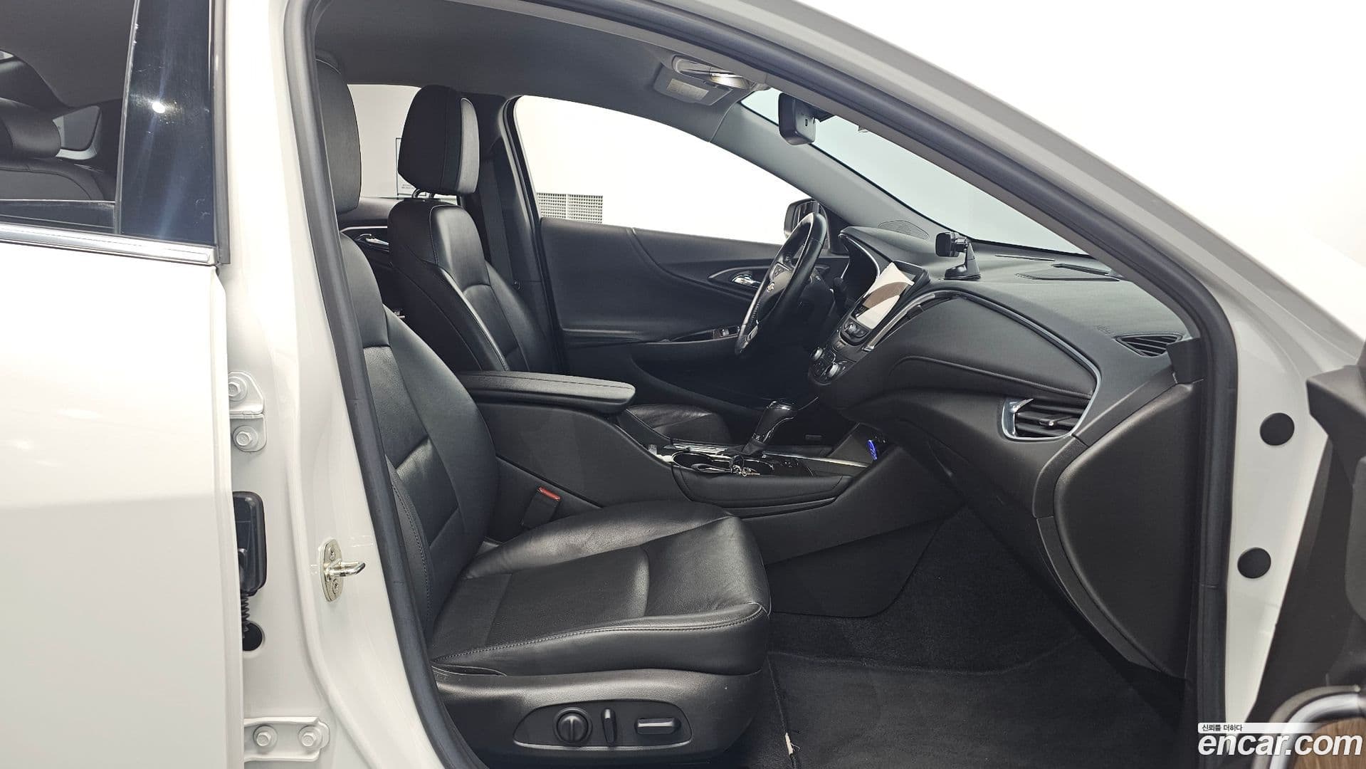 Main__Slider__Photo:Malibu Chevrolet 2020.7-10