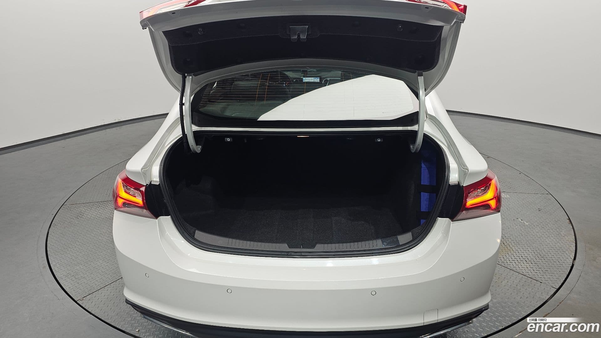 Main__Slider__Photo:Malibu Chevrolet 2020.7-19