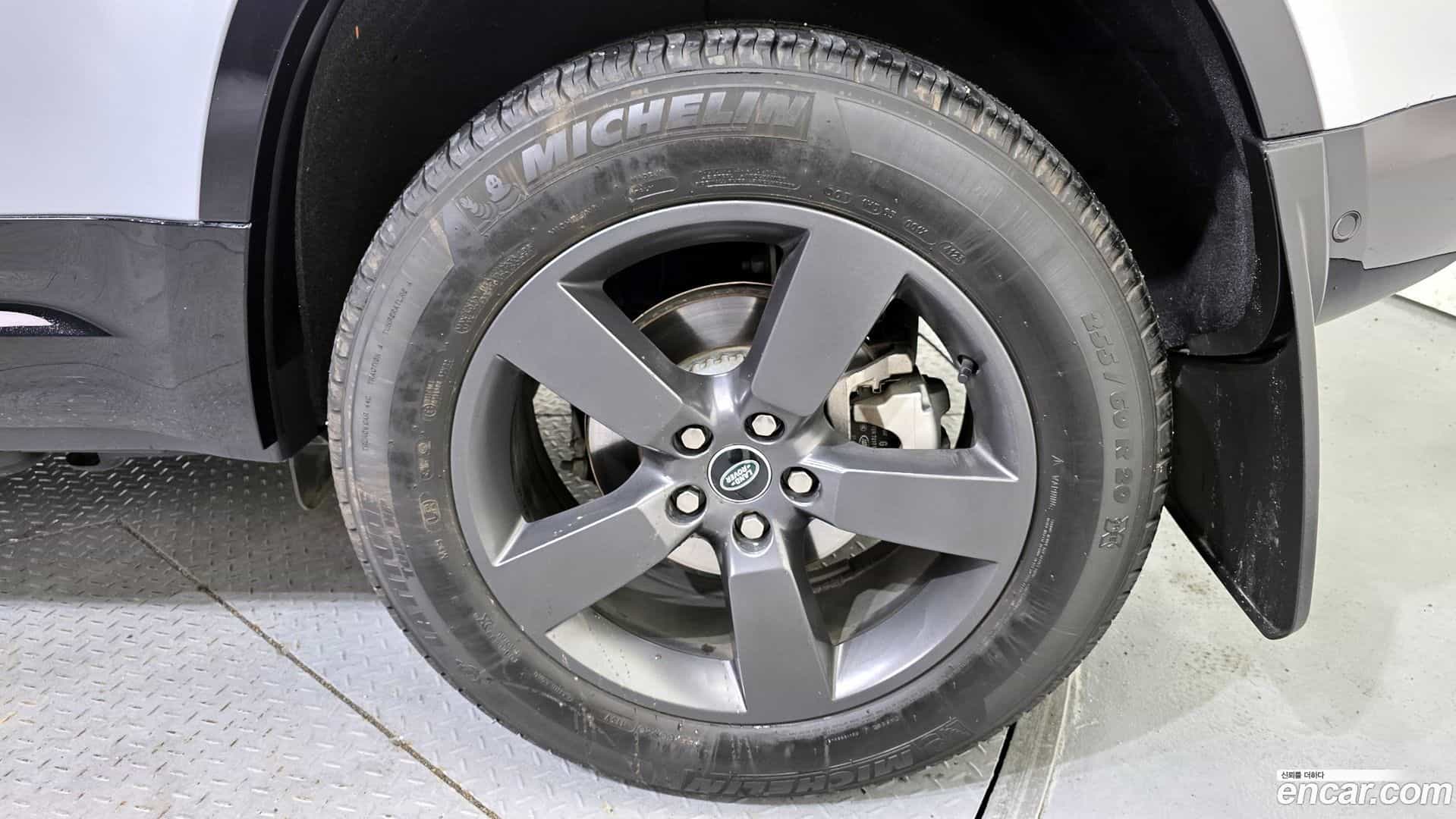 Defender Land Rover 2024.3-OUTER-005