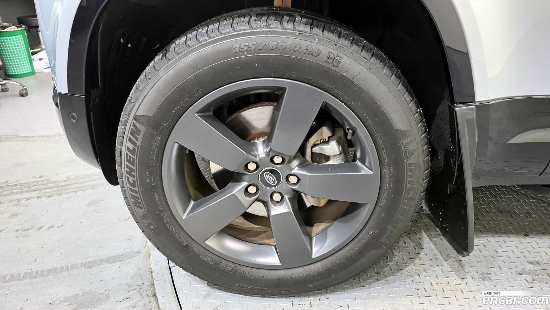 Defender Land Rover 2024.3-OUTER-031