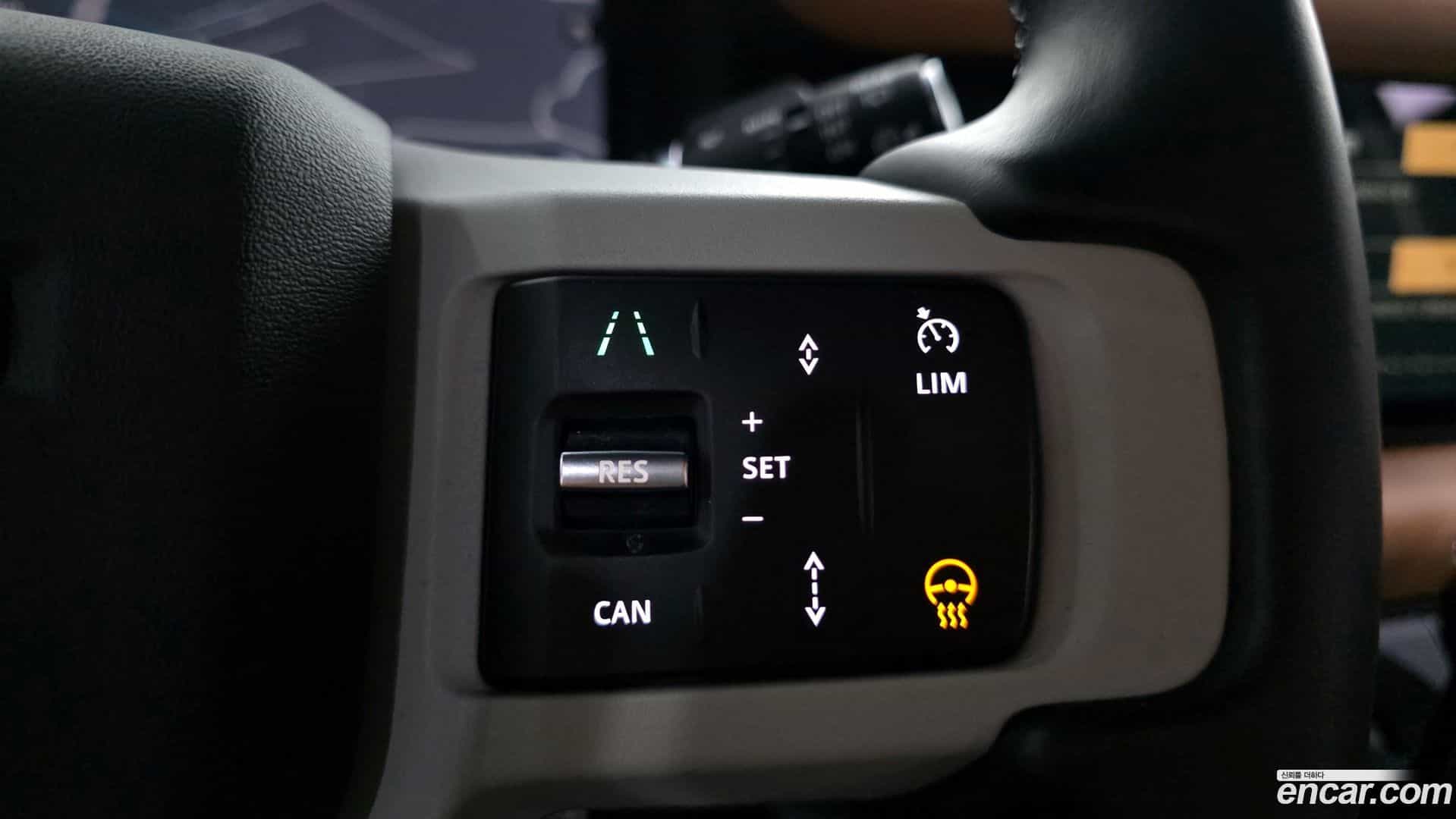 Defender Land Rover 2024.3-OPTION-042
