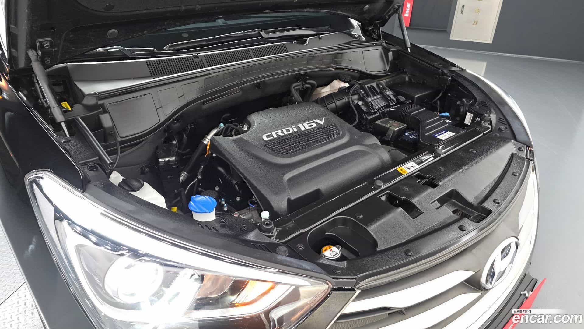 Santafe Hyundai 2018.0-OUTER-006