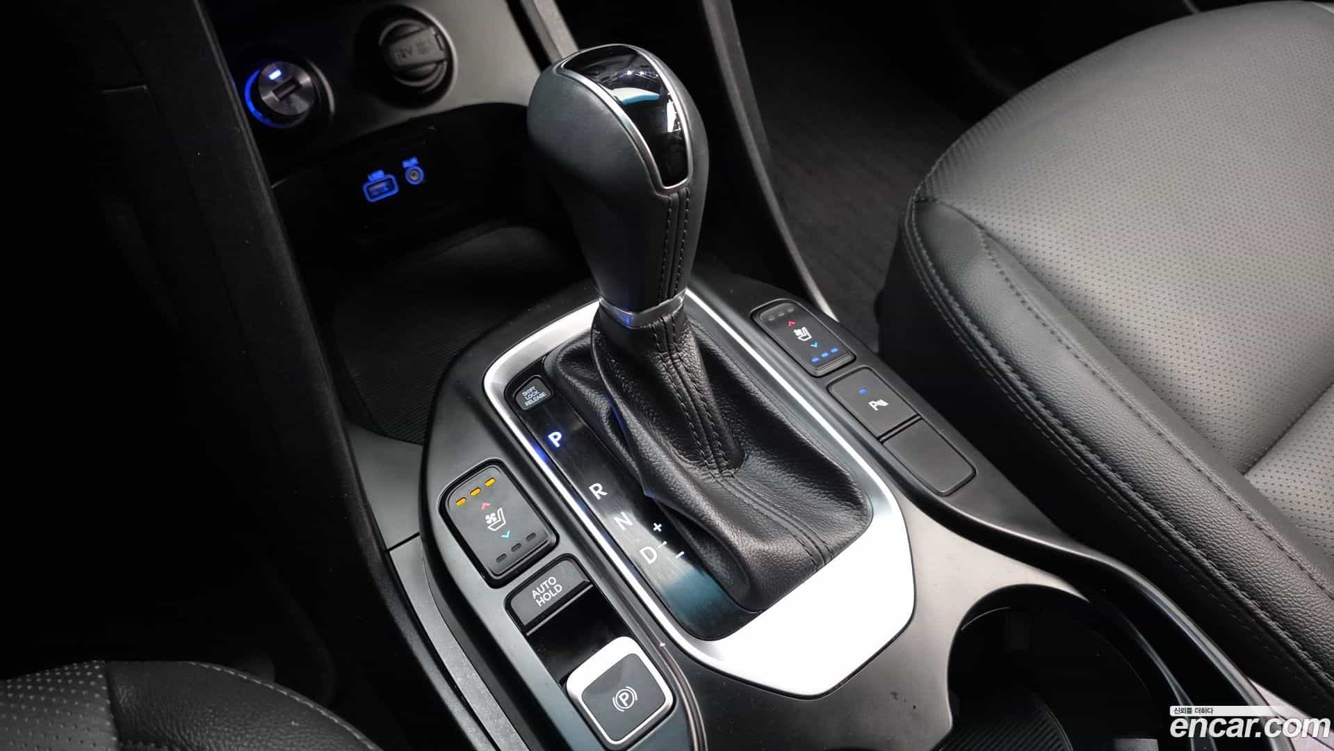 Santafe Hyundai 2018.0-INNER-009