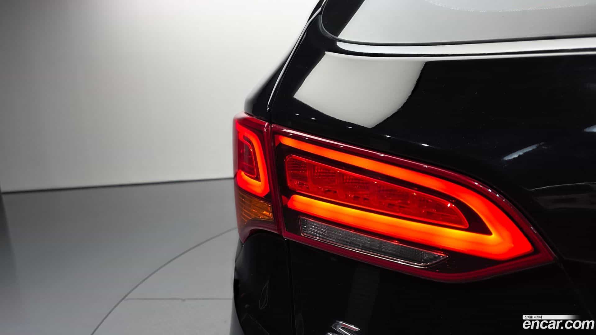 Santafe Hyundai 2018.0-OUTER-033