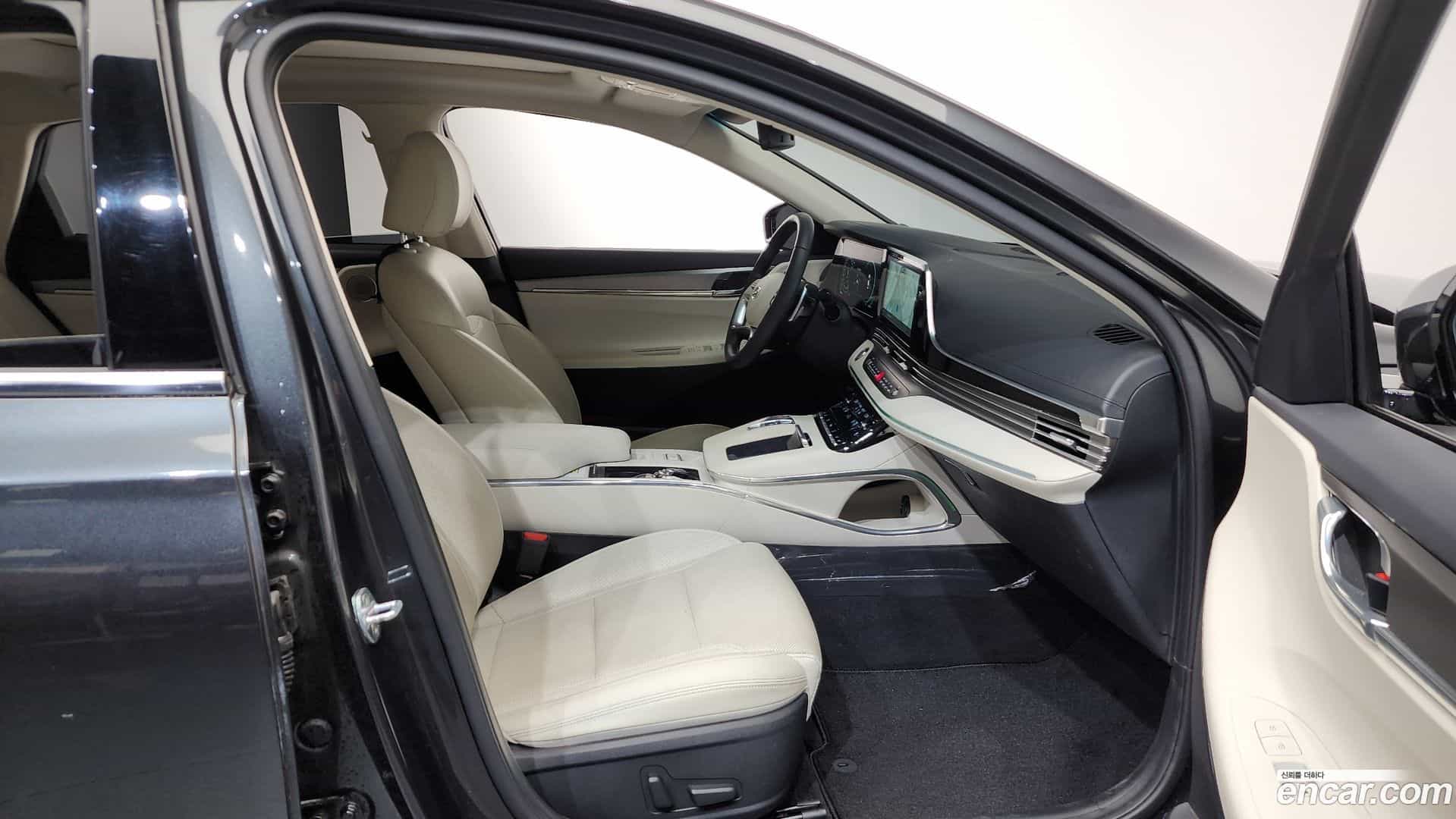 Grandeur Hyundai 2021.6-OPTION-015