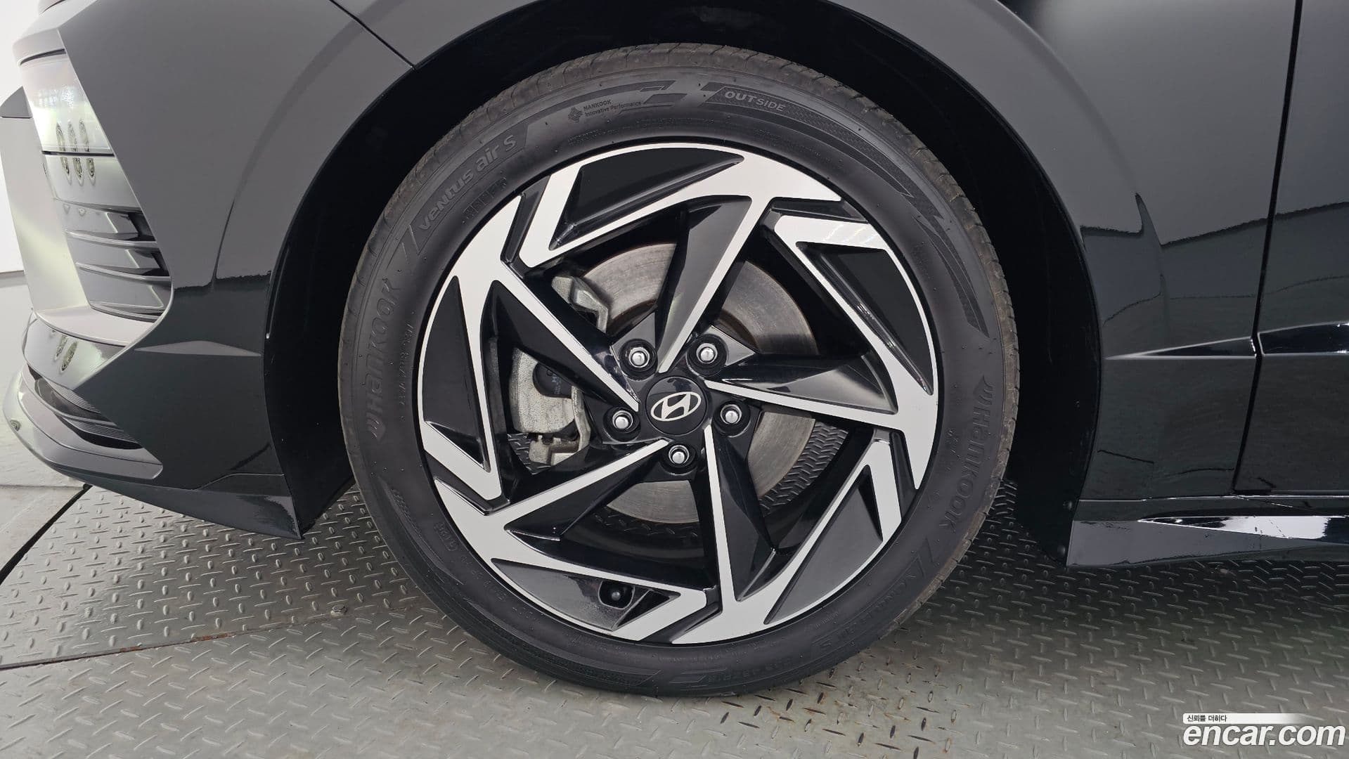 Main__Slider__Photo:Sonata Hyundai 2023.9-4