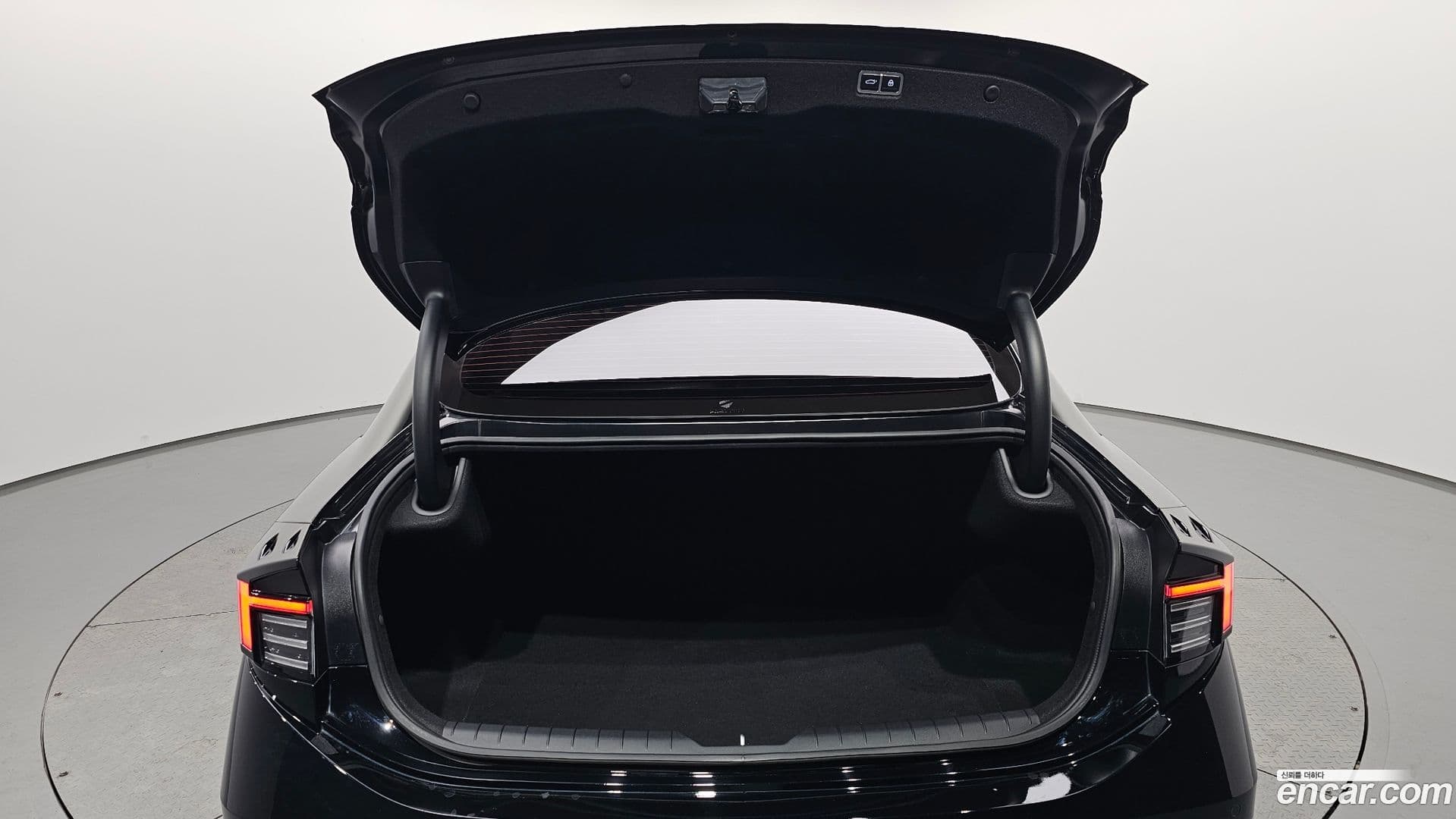 Main__Slider__Photo:Sonata Hyundai 2023.9-19
