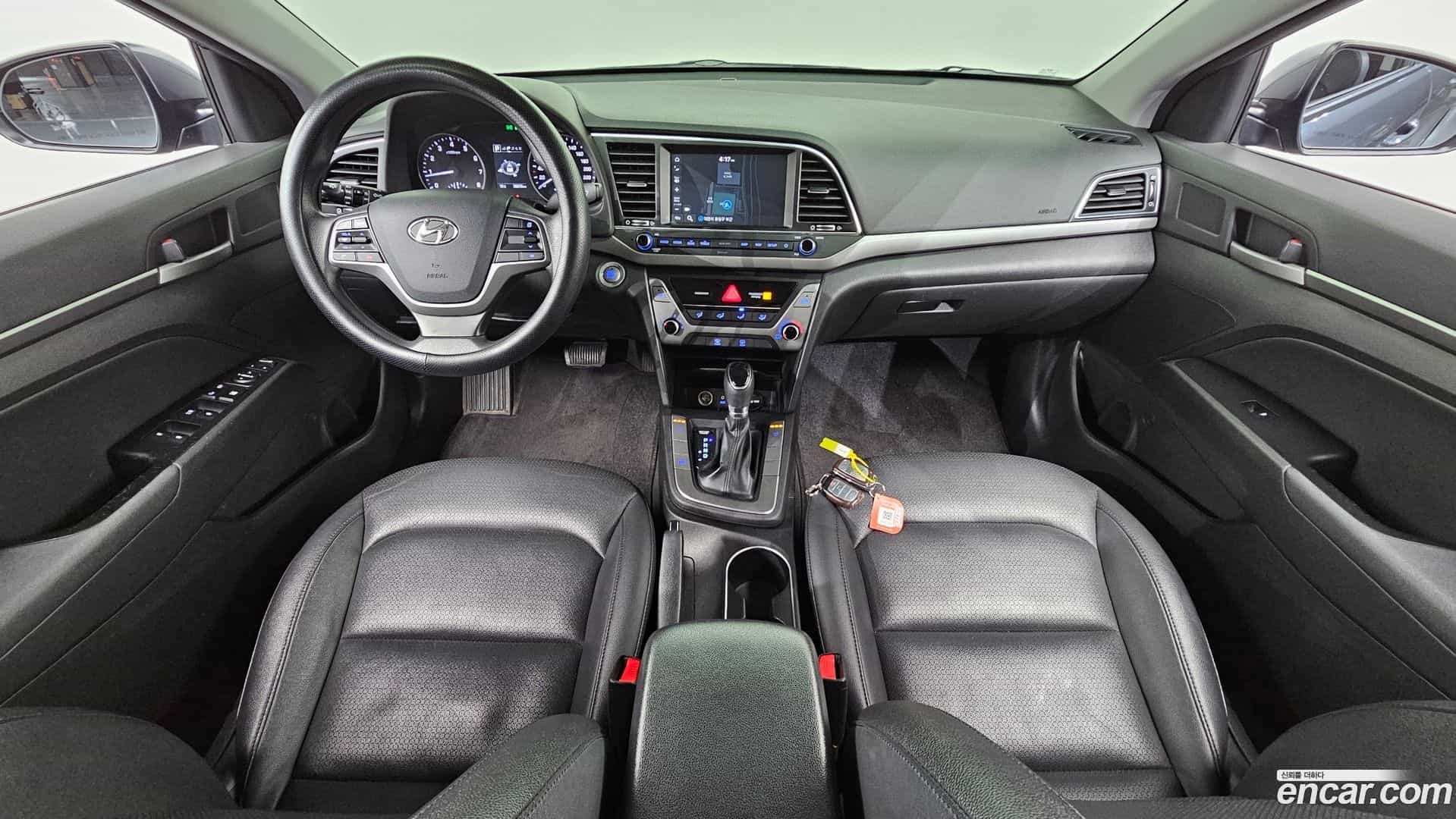 AVANTE Hyundai 2018.0-INNER-007