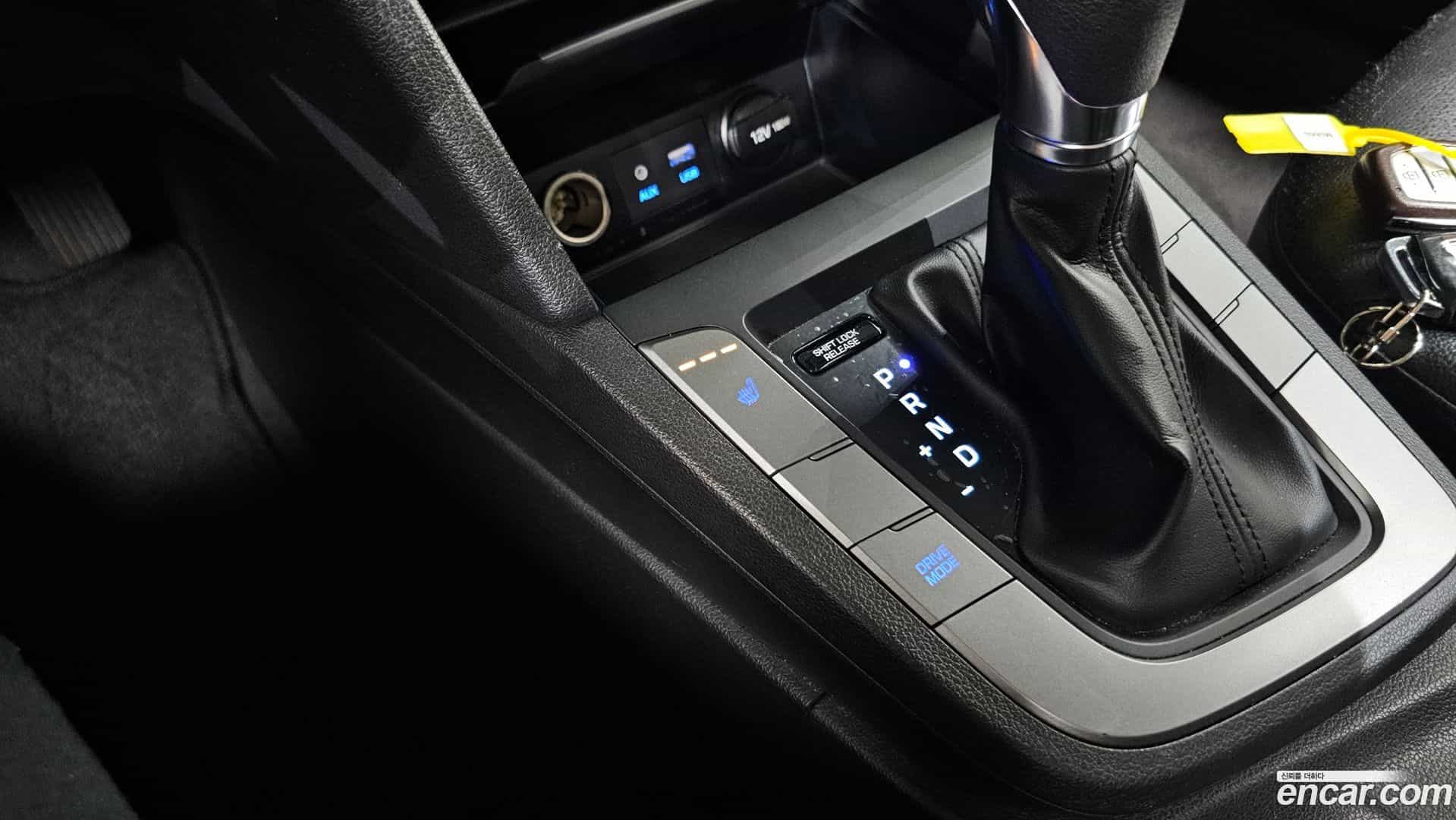 AVANTE Hyundai 2018.0-OPTION-040