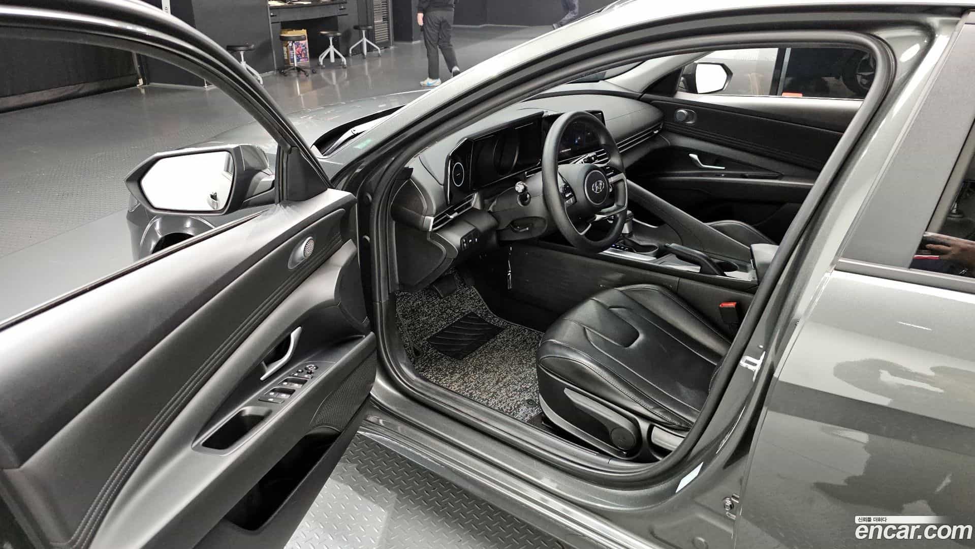 AVANTE Hyundai 2022.11-INNER-010