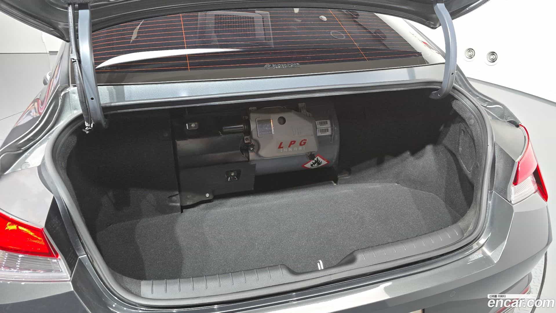 AVANTE Hyundai 2022.11-OPTION-024