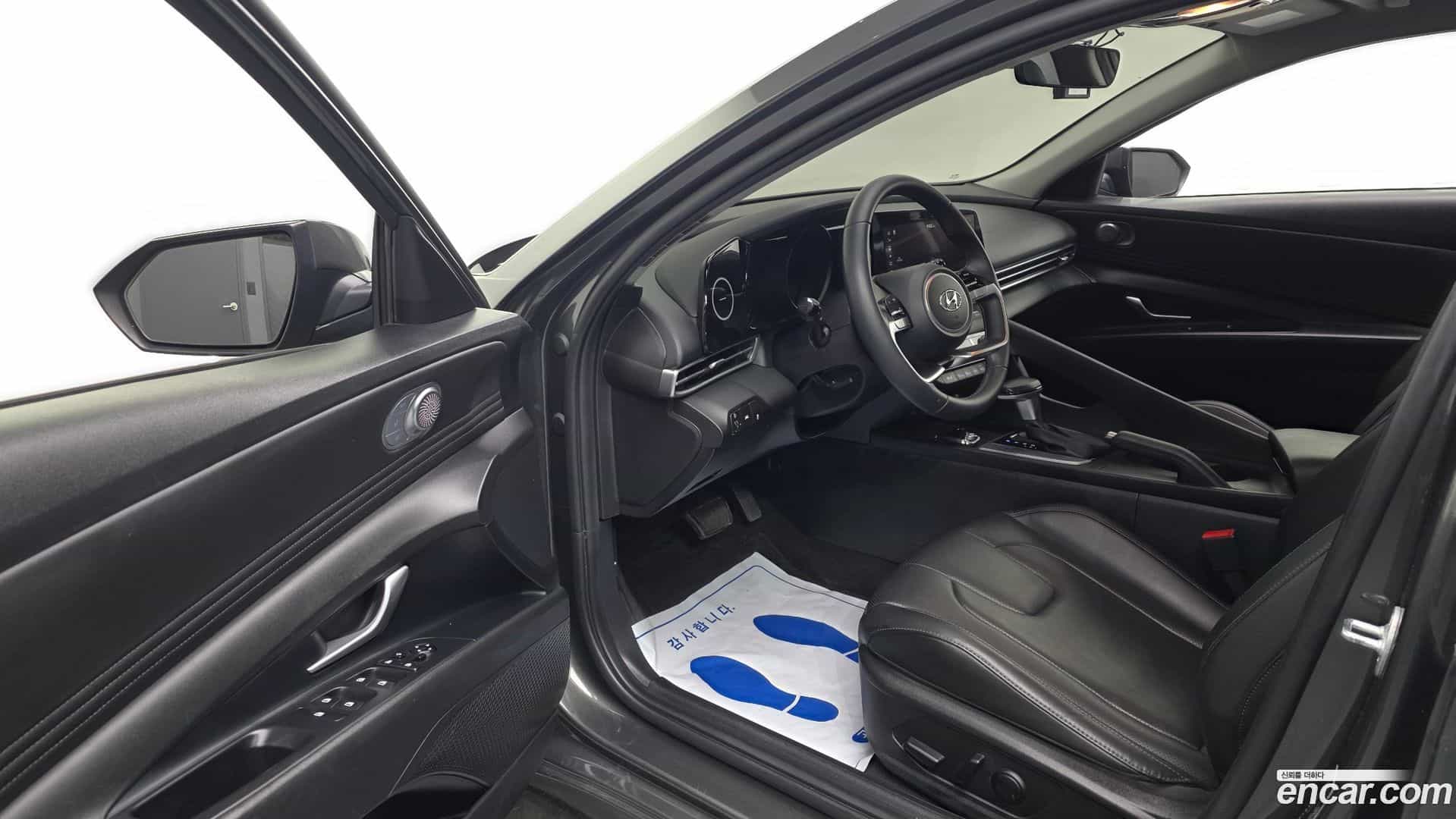 AVANTE Hyundai 2023.1-INNER-010