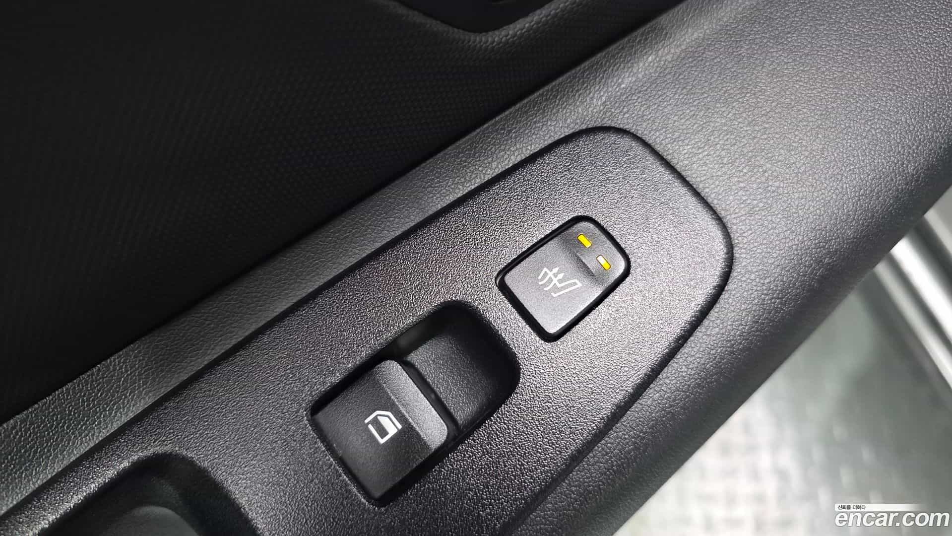 AVANTE Hyundai 2023.1-OPTION-024