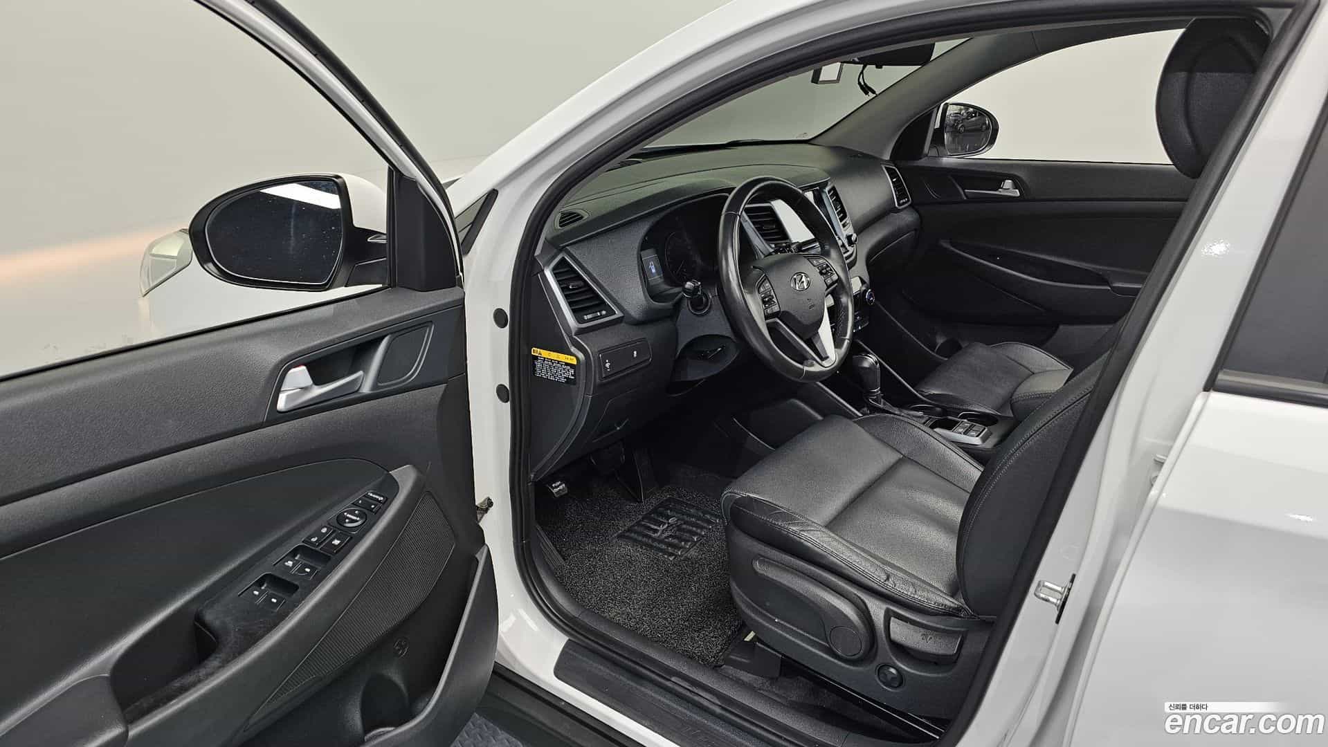 Tucson Hyundai 2016.6-INNER-010