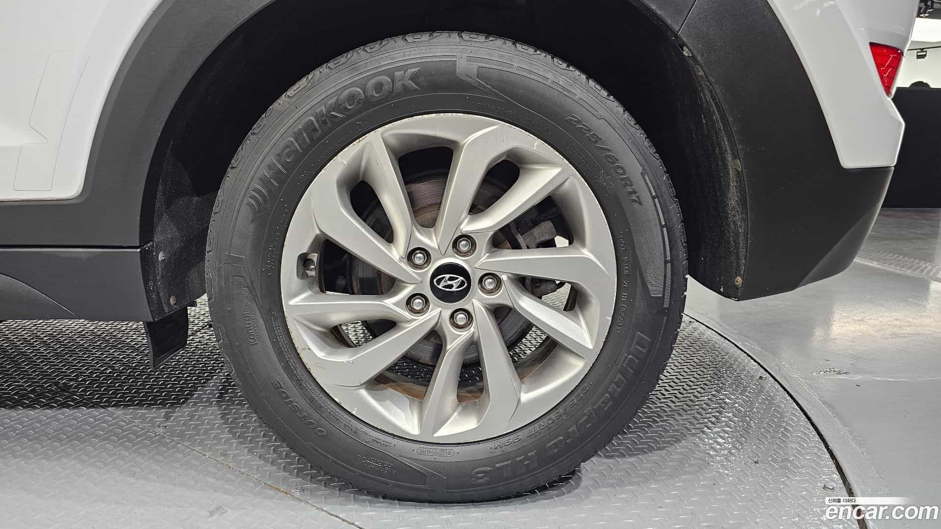 Tucson Hyundai 2016.6-OUTER-031