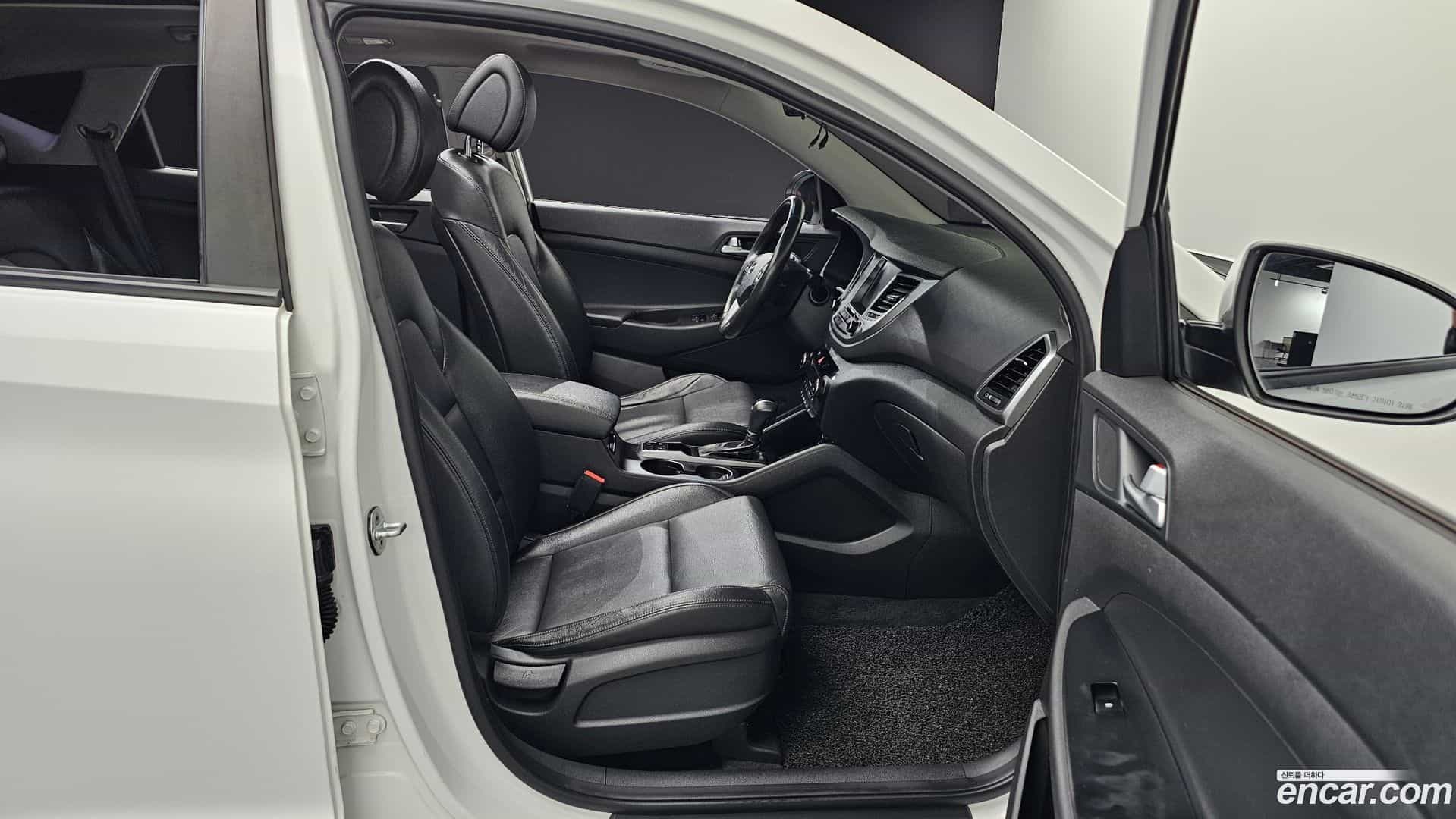 Tucson Hyundai 2016.6-INNER-036
