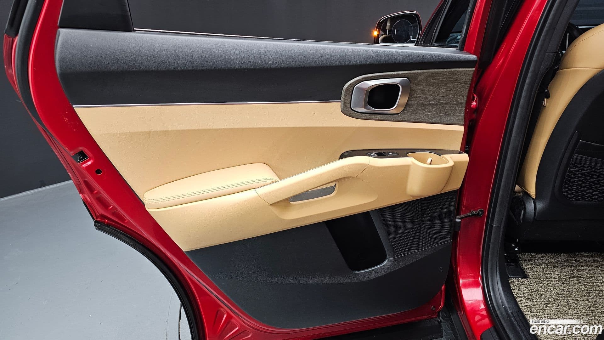 Main__Slider__Photo:Sorento Kia 2023.2-24