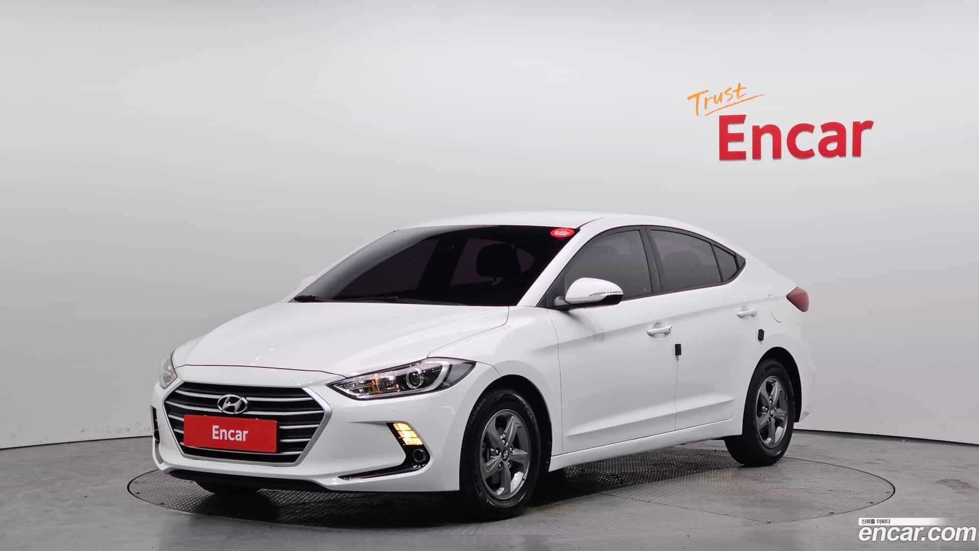 AVANTE Hyundai 2016.0-OUTER-001