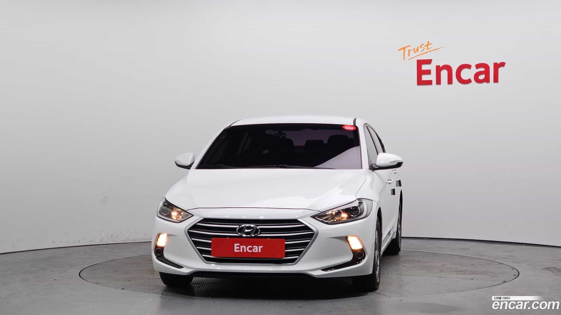 AVANTE Hyundai 2016.0-OUTER-003