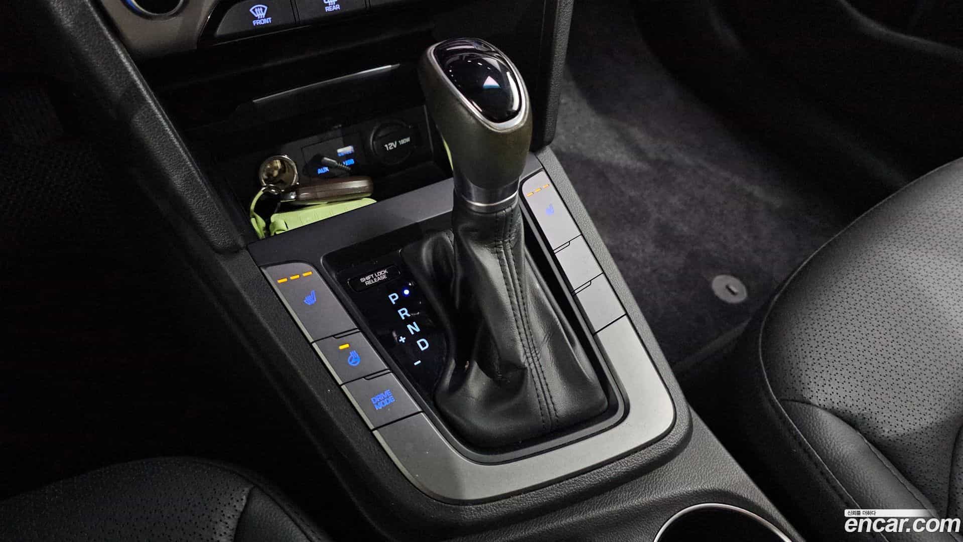 AVANTE Hyundai 2016.0-INNER-009