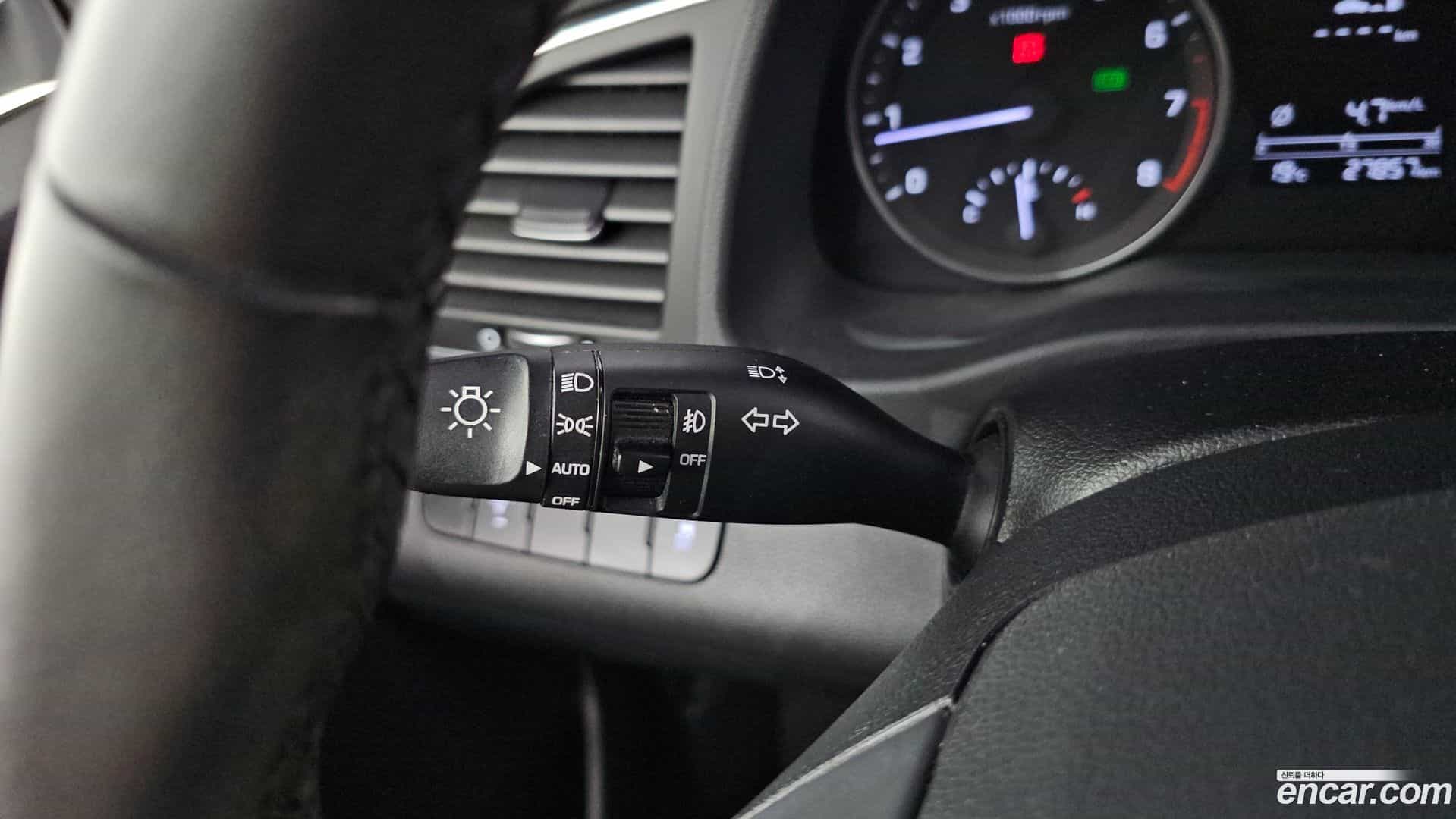 AVANTE Hyundai 2016.0-OPTION-046