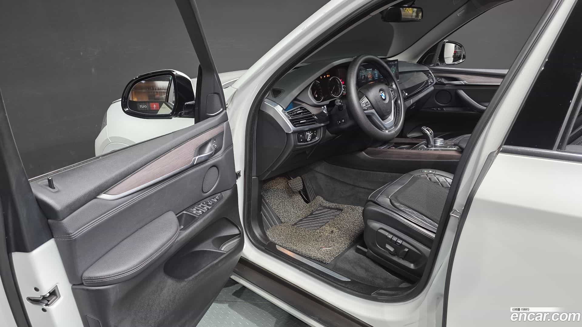 X5 BMW 2017.3-INNER-010