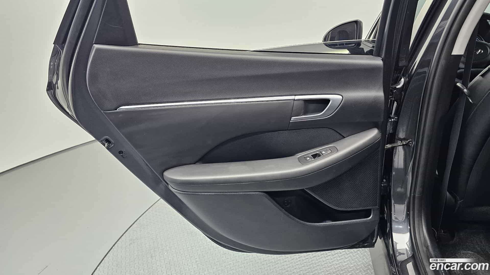 Sonata Hyundai 2019.4-INNER-010