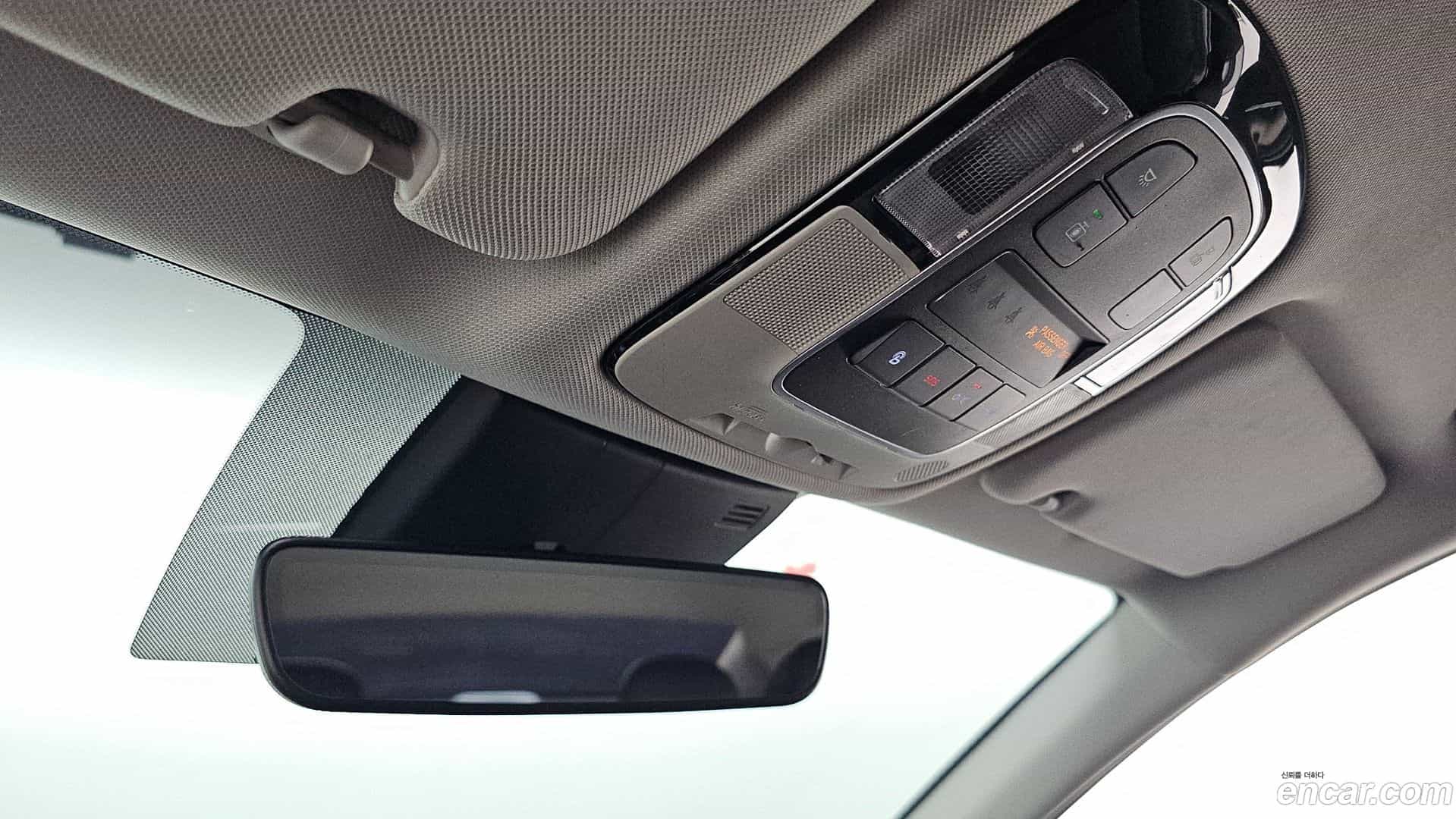 Sonata Hyundai 2019.4-OPTION-023