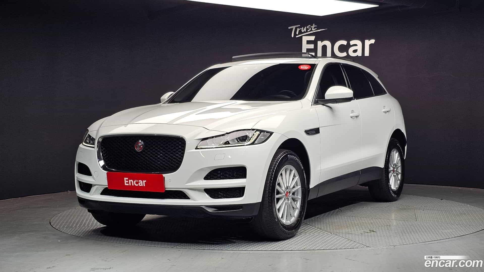 F-PACE Jaguar 2018.2-OUTER-001