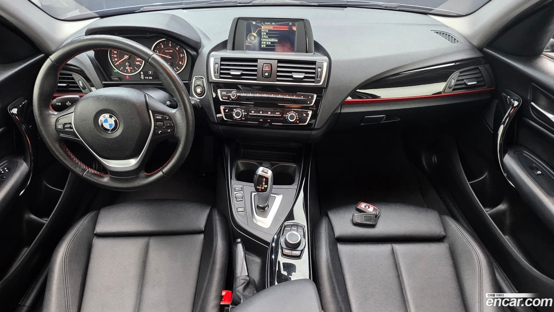Main__Slider__Photo:1-Series BMW 2017.2-6