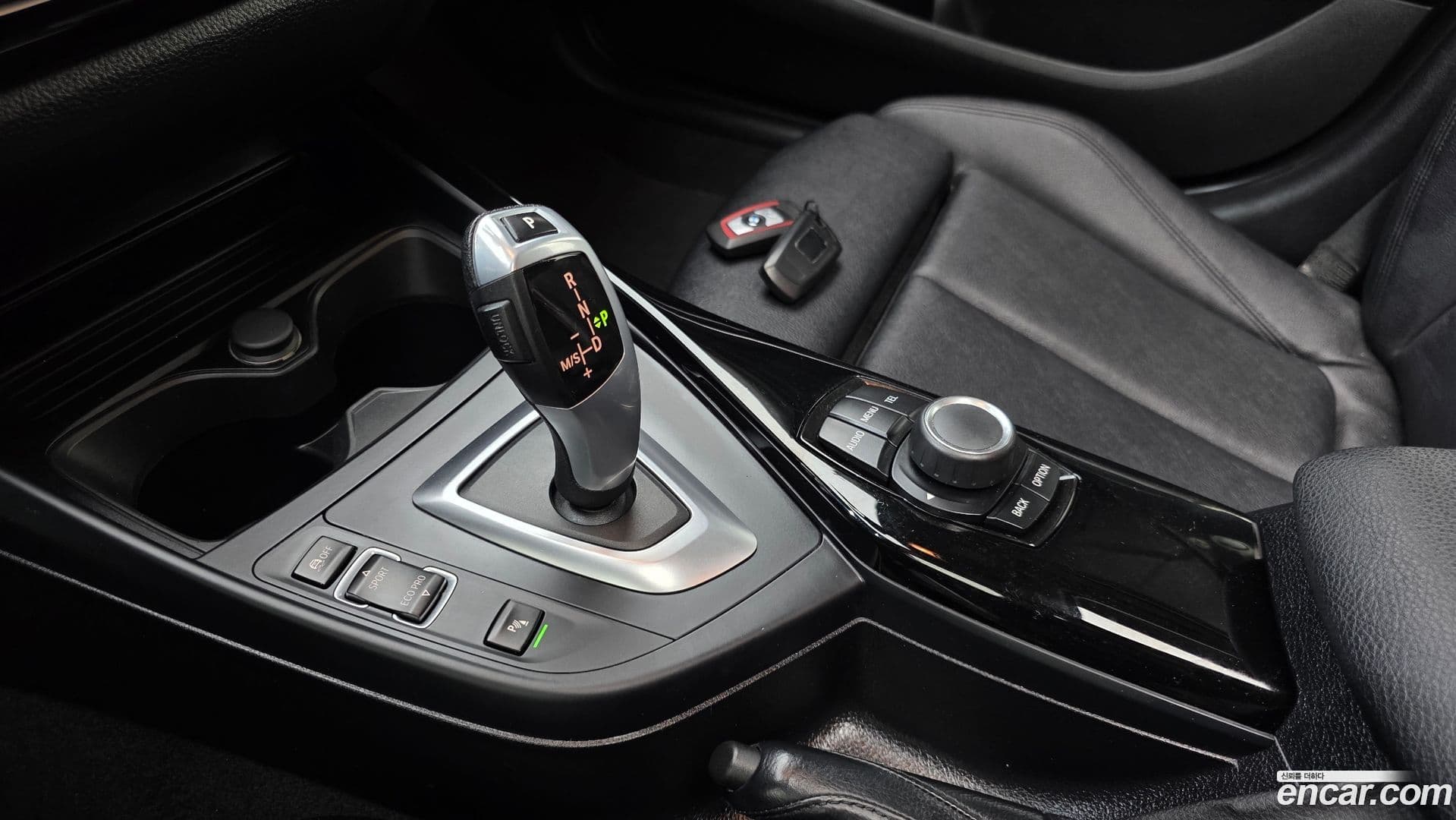 Main__Slider__Photo:1-Series BMW 2017.2-8
