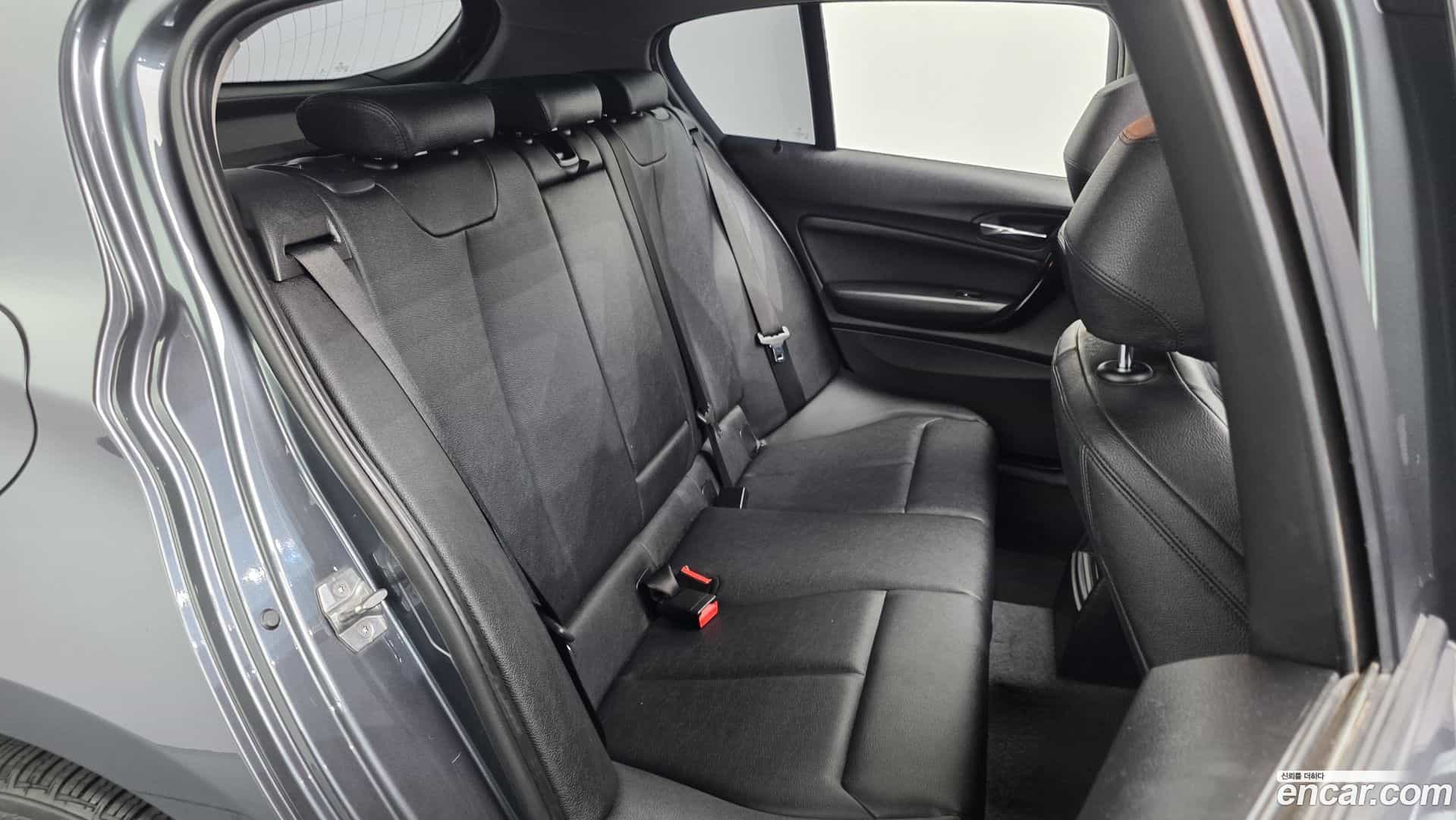 1-Series BMW 2017.2-INNER-036