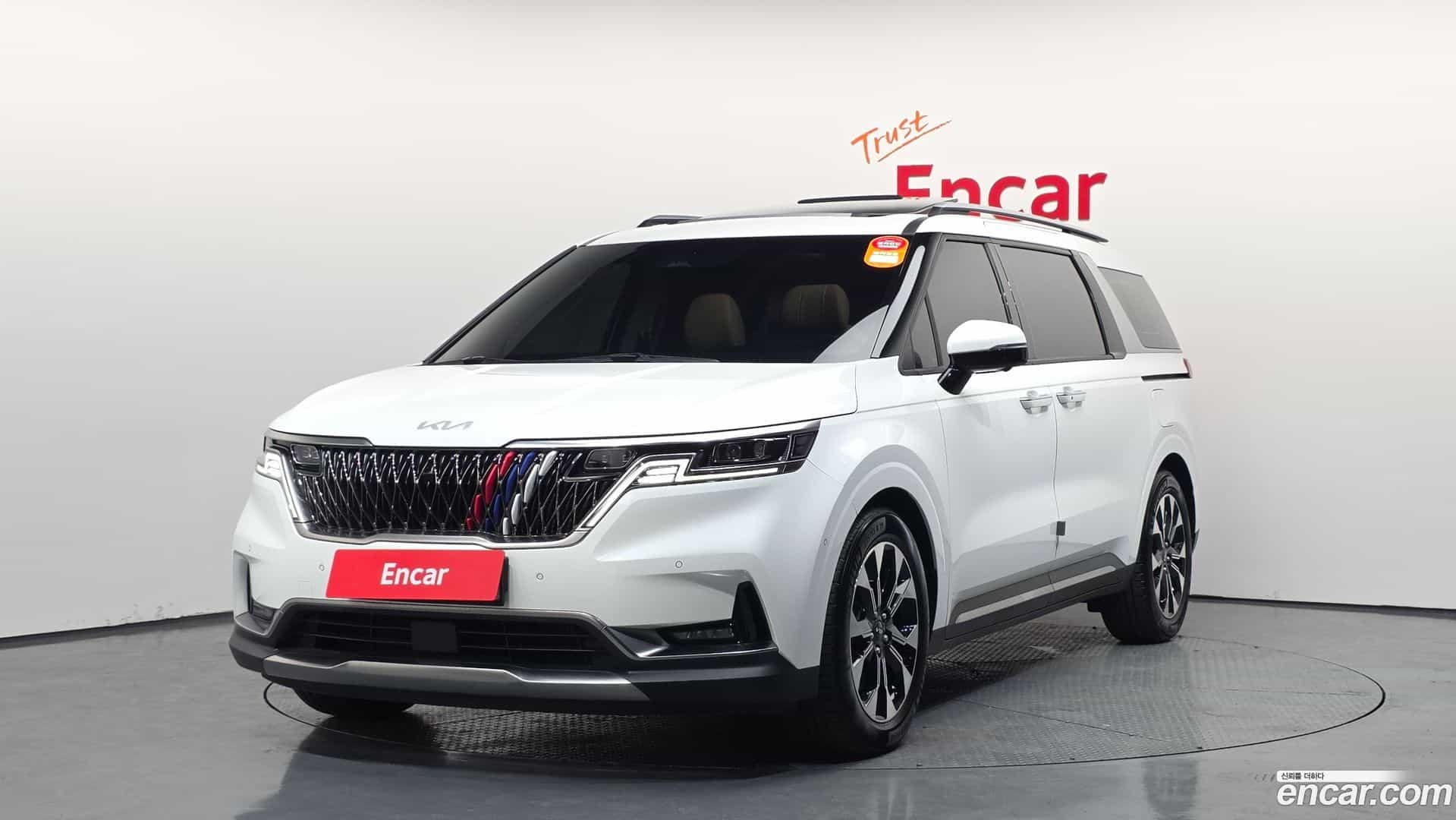 Canival Kia 2021.10-OUTER-001