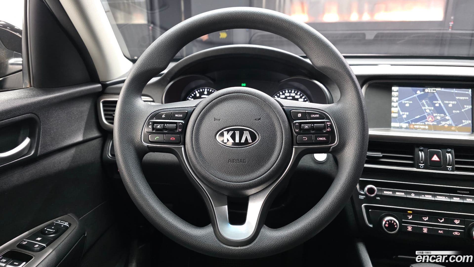 Main__Slider__Photo:K5 Kia 2017.11-12