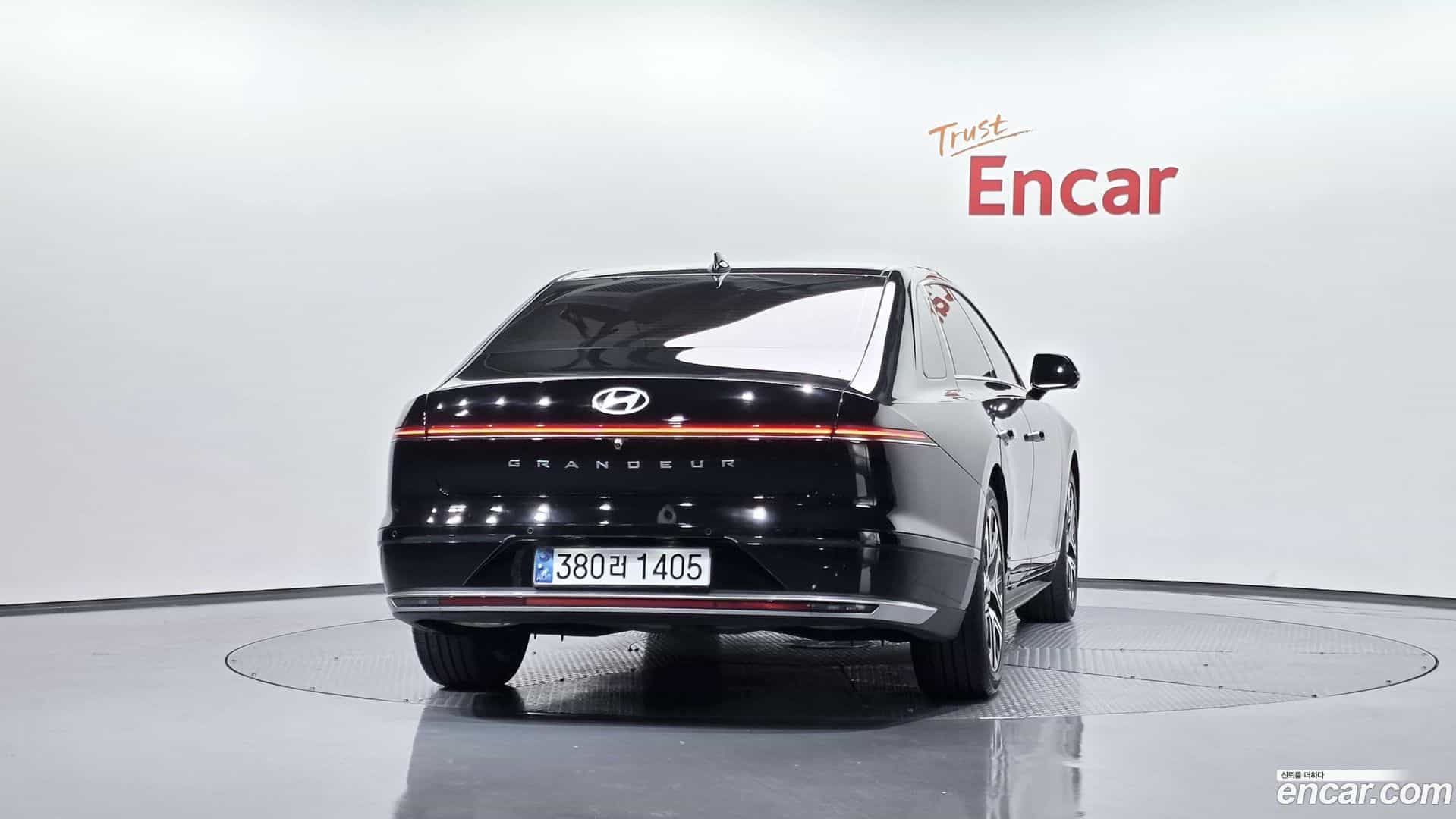 Grandeur Hyundai 2023.2-OUTER-004