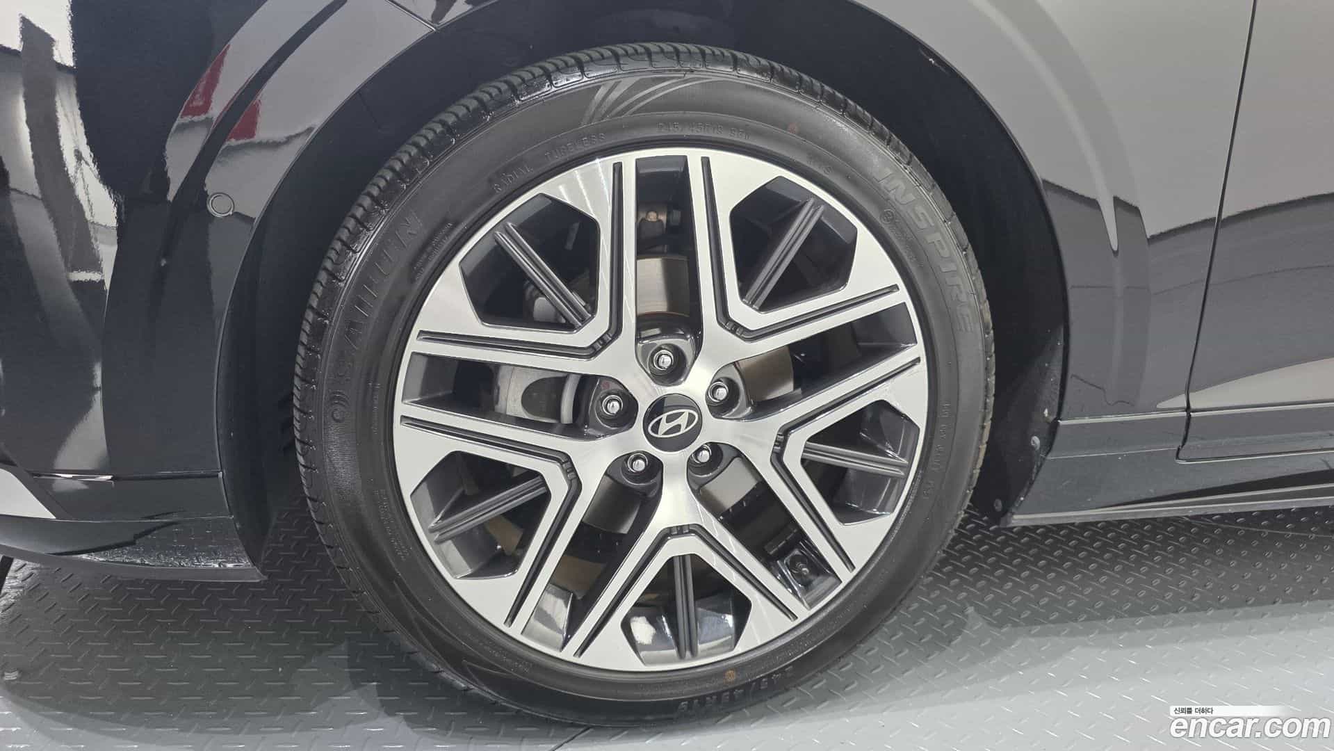 Grandeur Hyundai 2023.2-OUTER-031