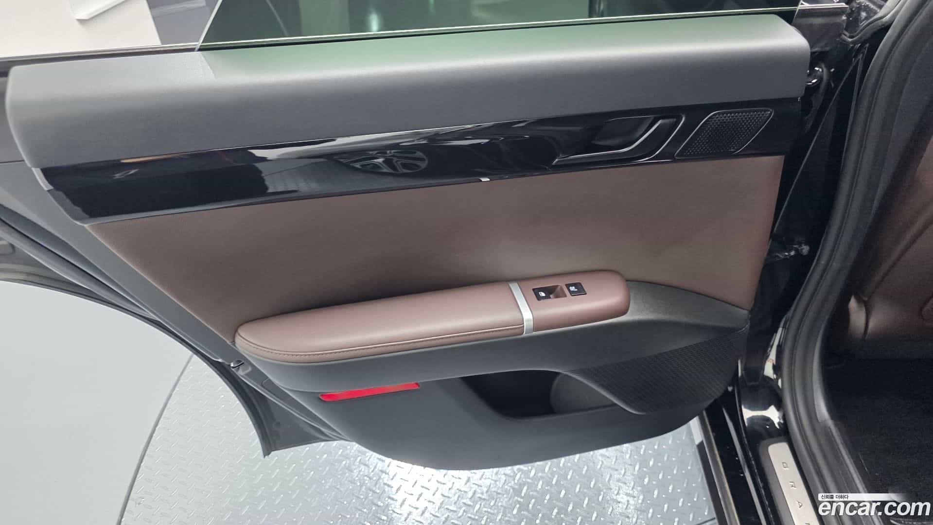 Grandeur Hyundai 2023.2-INNER-035