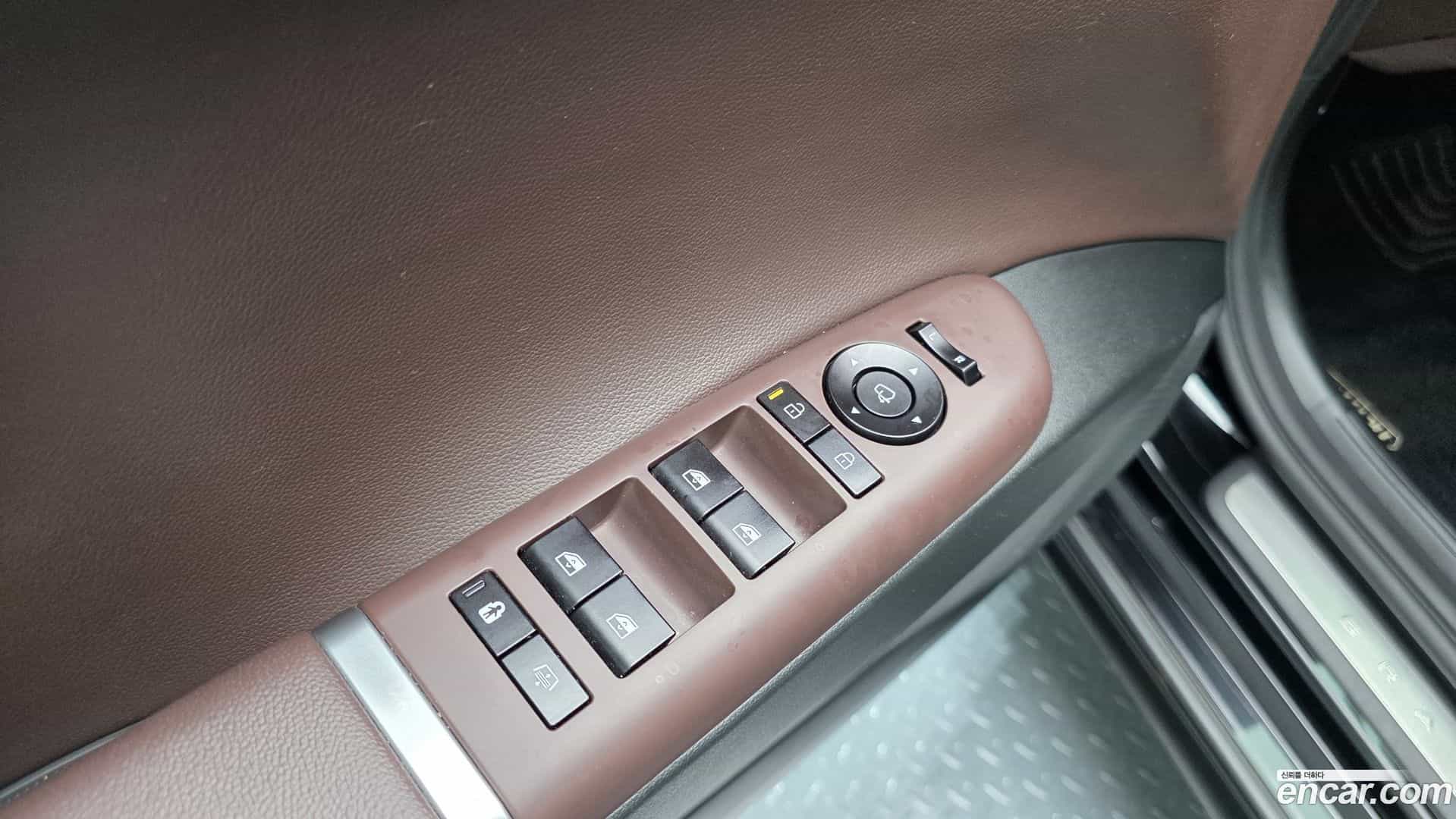Grandeur Hyundai 2023.2-OPTION-047