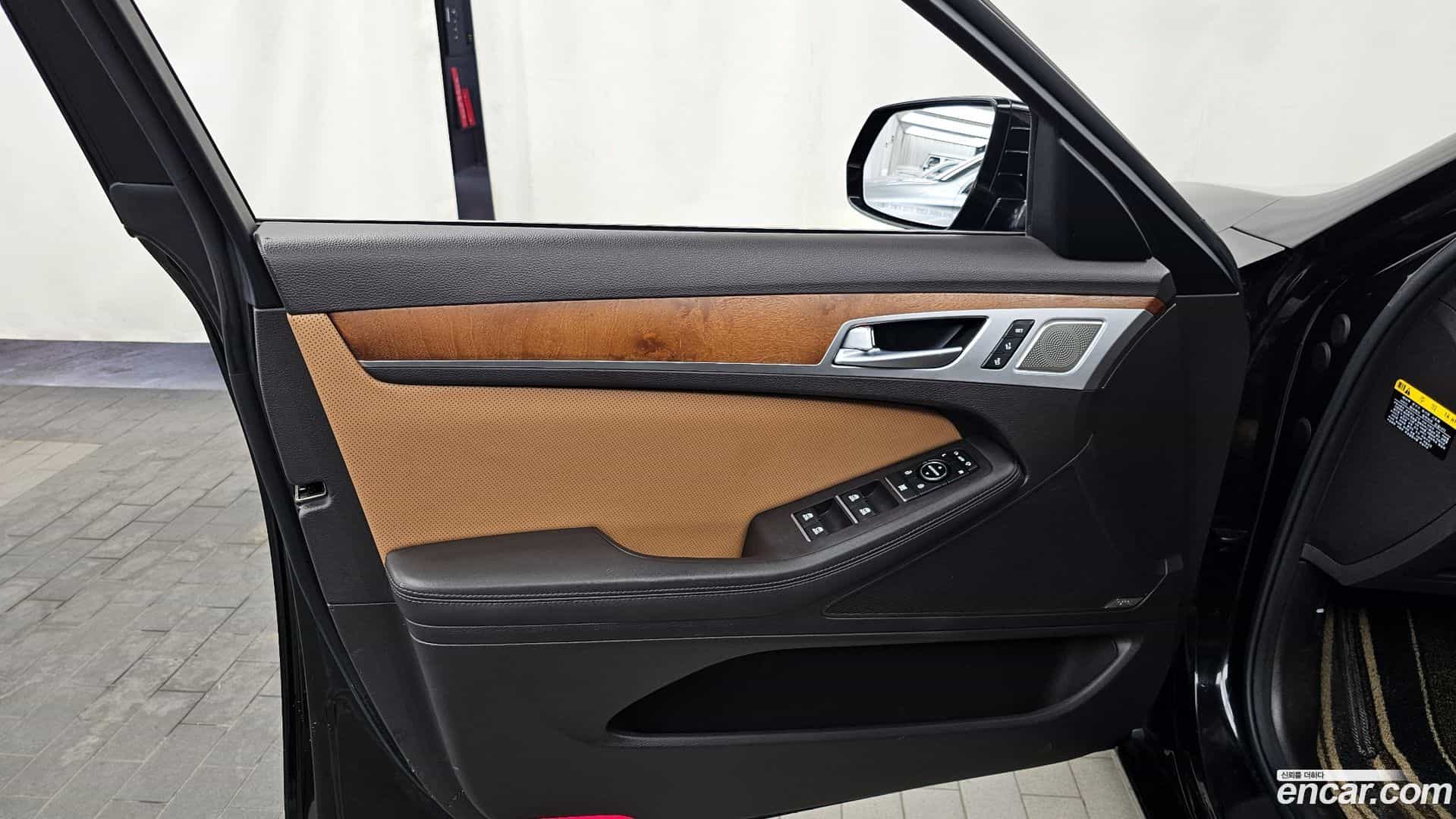 G80 Genesis 2017.8-INNER-034