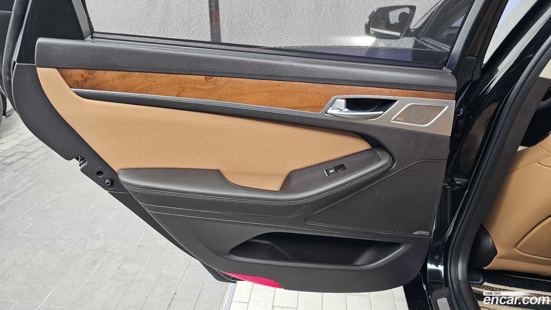 G80 Genesis 2017.8-INNER-035