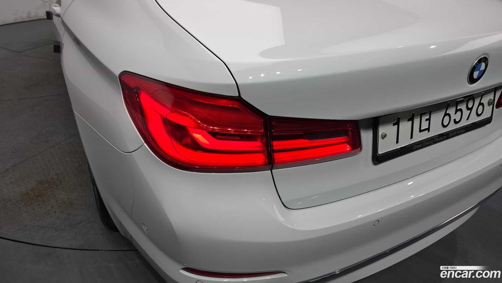 5-Series BMW 2019.5-OUTER-033