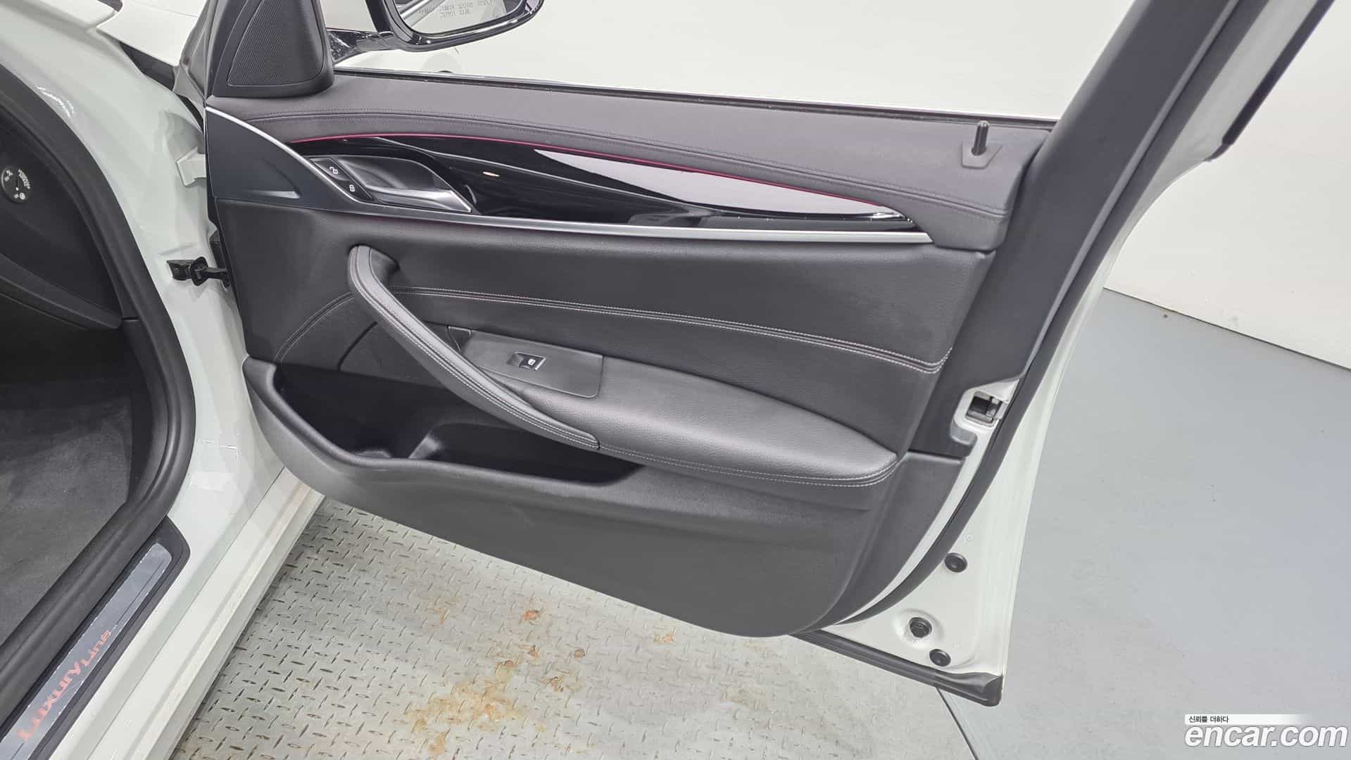 5-Series BMW 2019.5-INNER-034