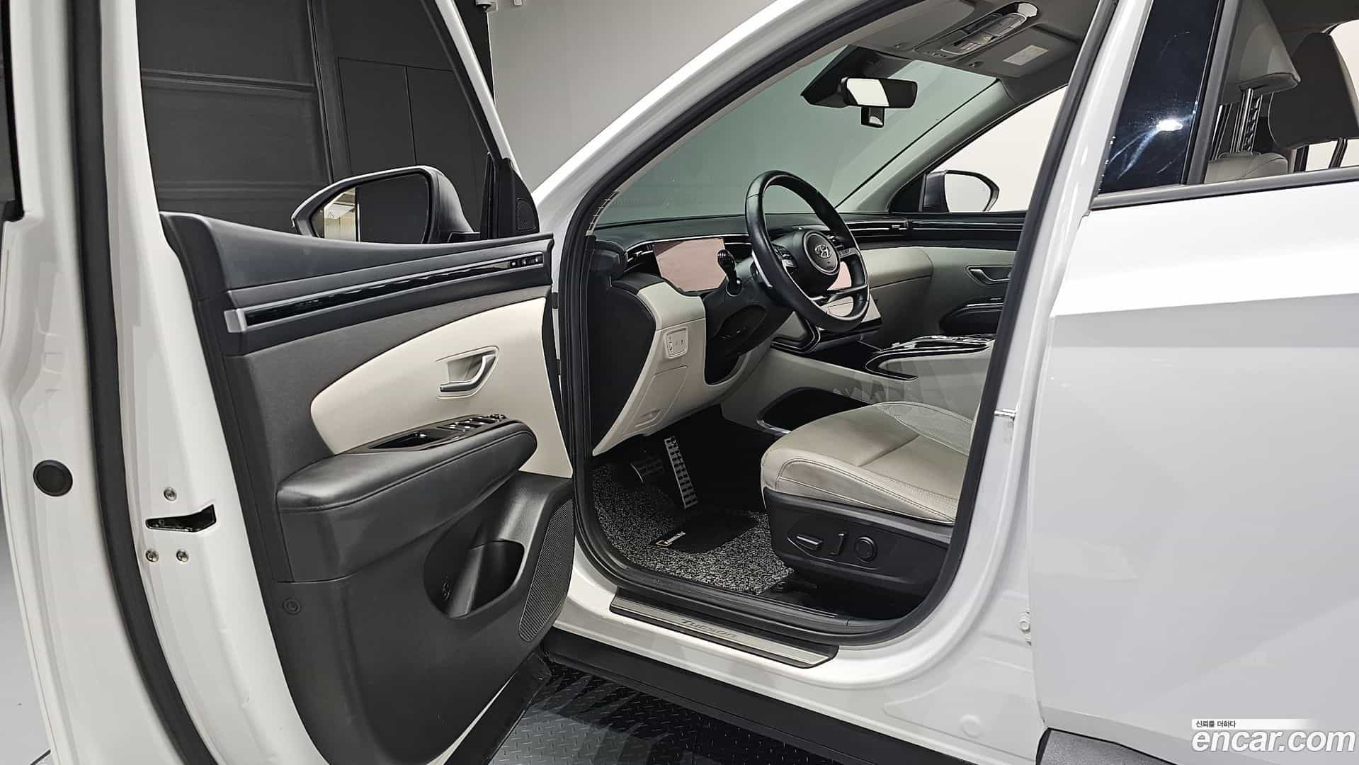 Tucson Hyundai 2023.3-INNER-010