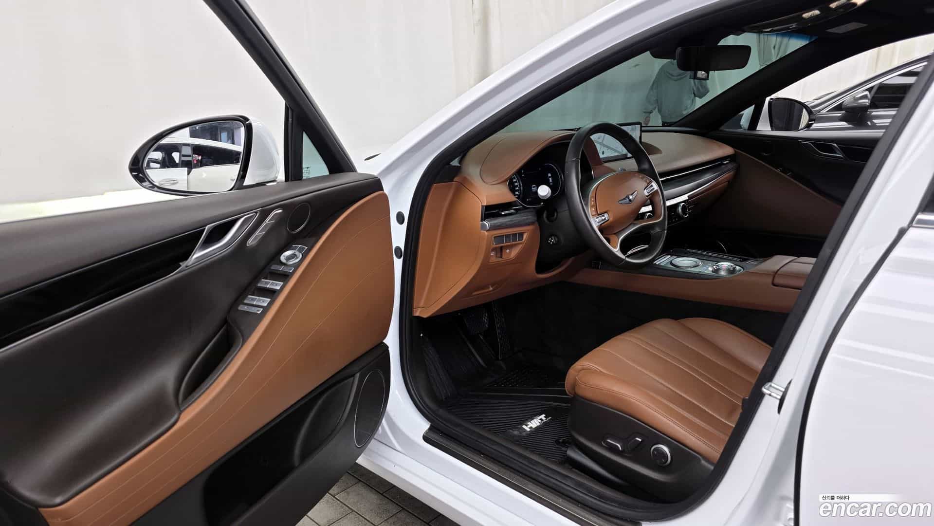 G80 Genesis 2021.0-INNER-010
