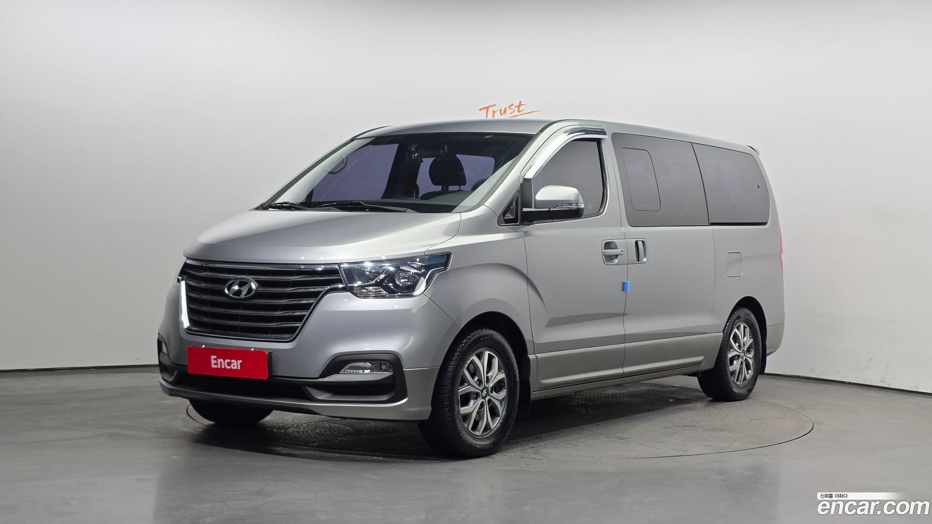 Main__Slider__Photo:Starex Hyundai 2018.1-0
