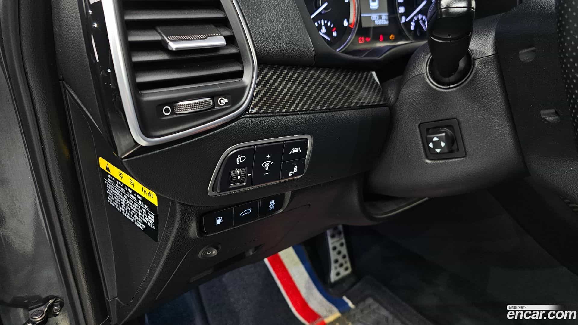 Grandeur Hyundai 2018.9-OPTION-021