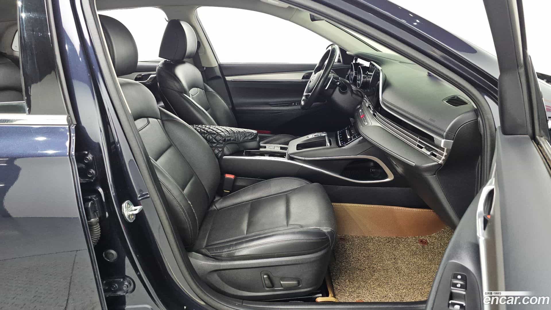 Grandeur Hyundai 2020.0-INNER-036