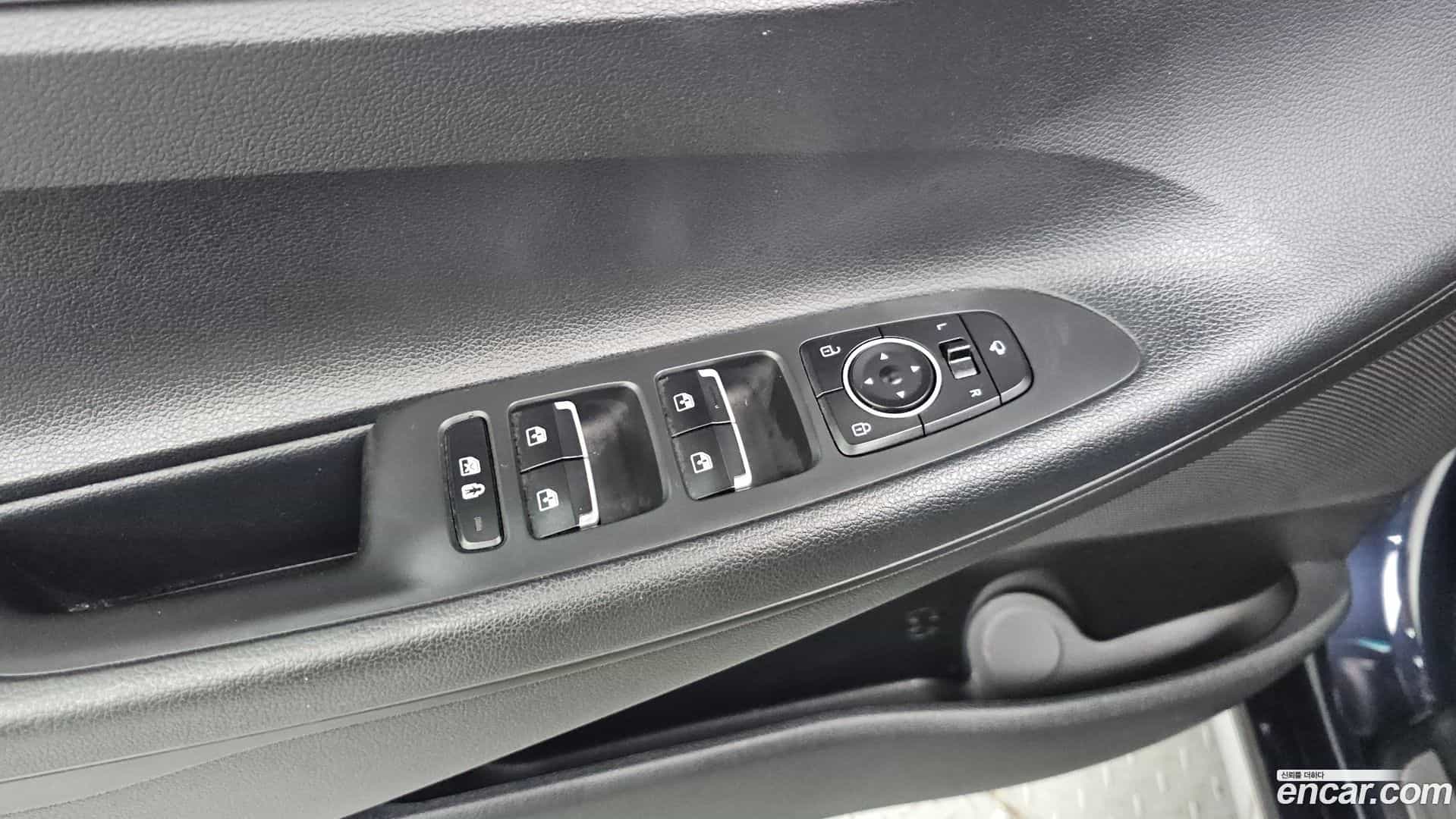 Grandeur Hyundai 2020.0-OPTION-042