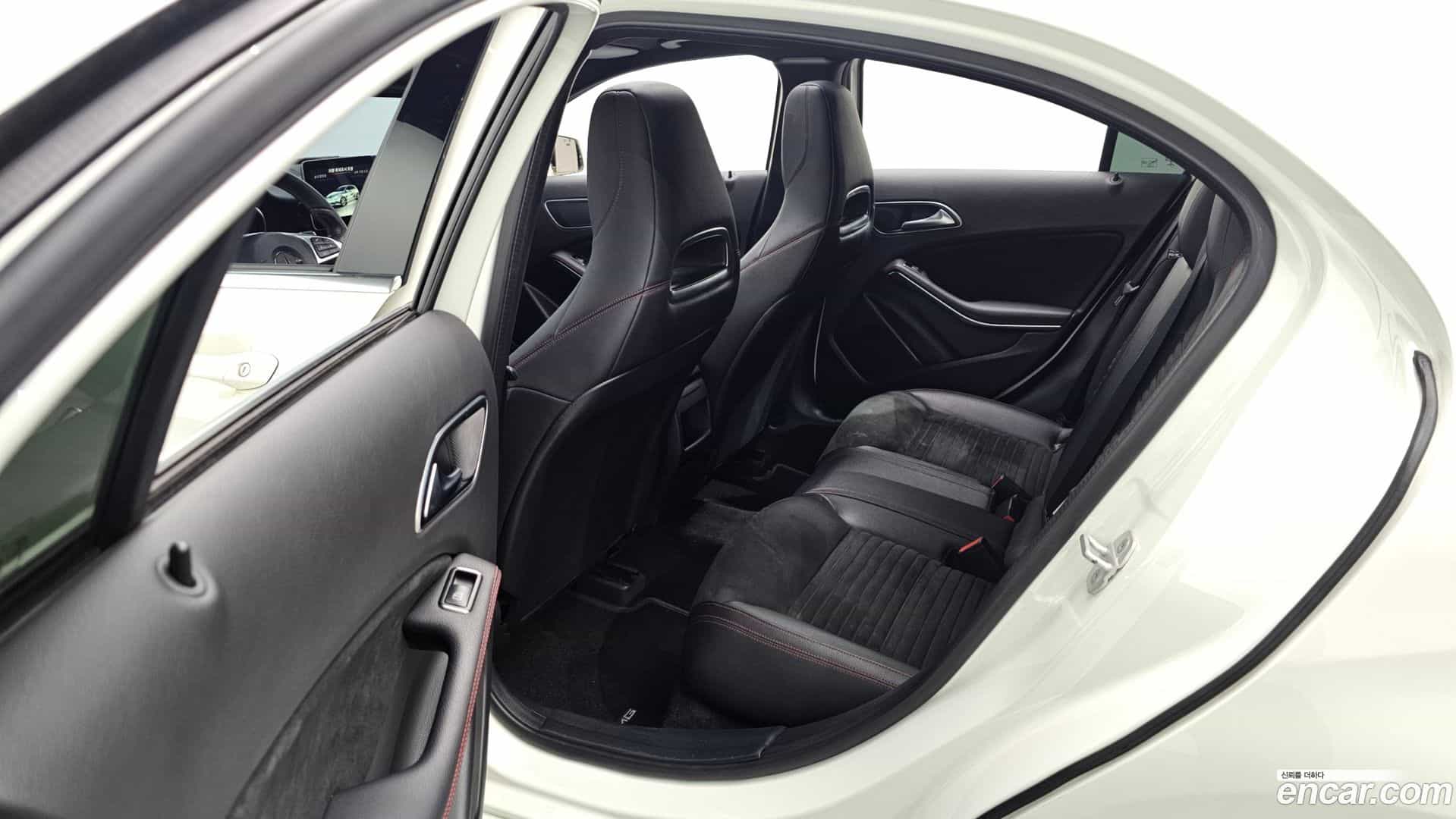 A-Class Mercedes-Benz 2017.8-OPTION-015